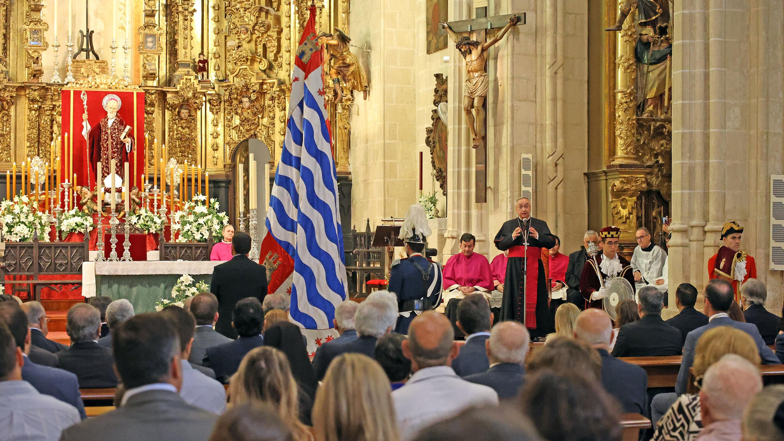 Traslado del Pendón en el día del patrón San Dionisio en Jerez