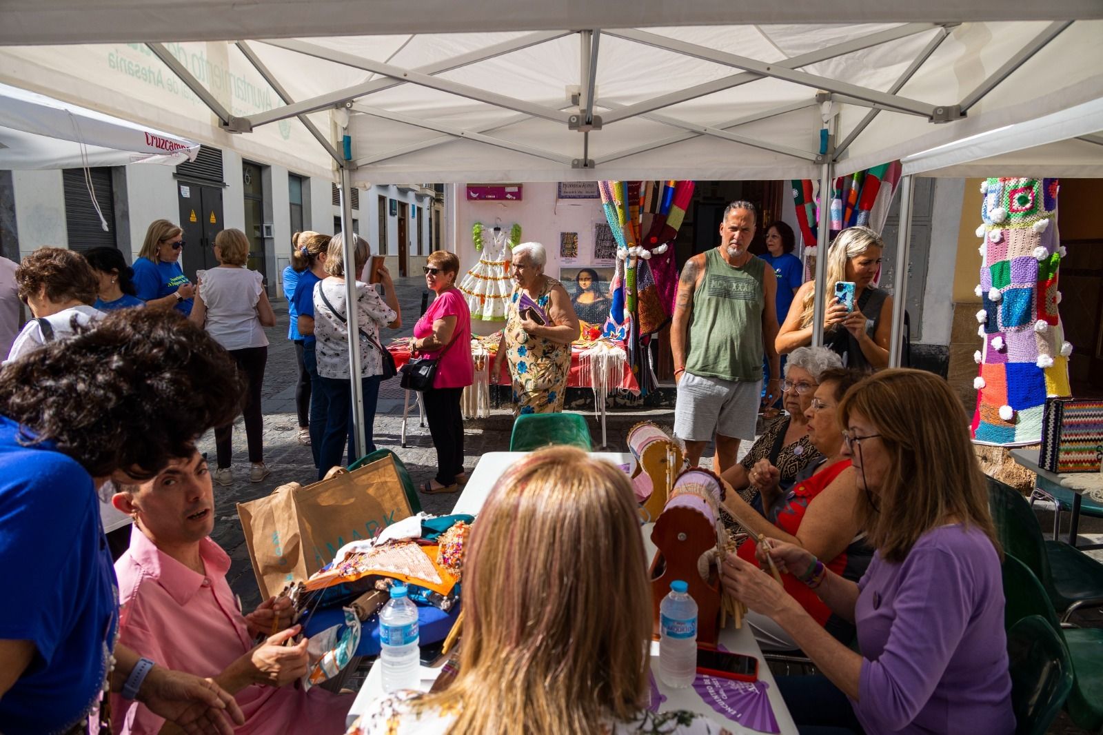 Las imágenes del I Encuentro de Bolillos de la asociación Mujeres de Acero
