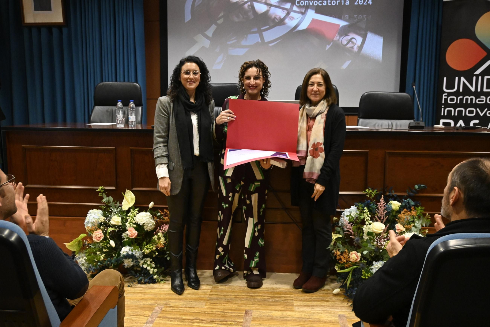 Premios a la Excelencia Docente 2024 y los Premios 'Gerardo Rojas' de Proyectos de Intercambio entre Empresas e Instituciones, en imágenes