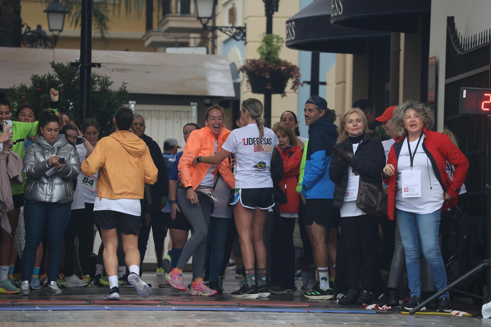 La Carrera por el Día Internacional de la Mujer en Málaga, en fotos