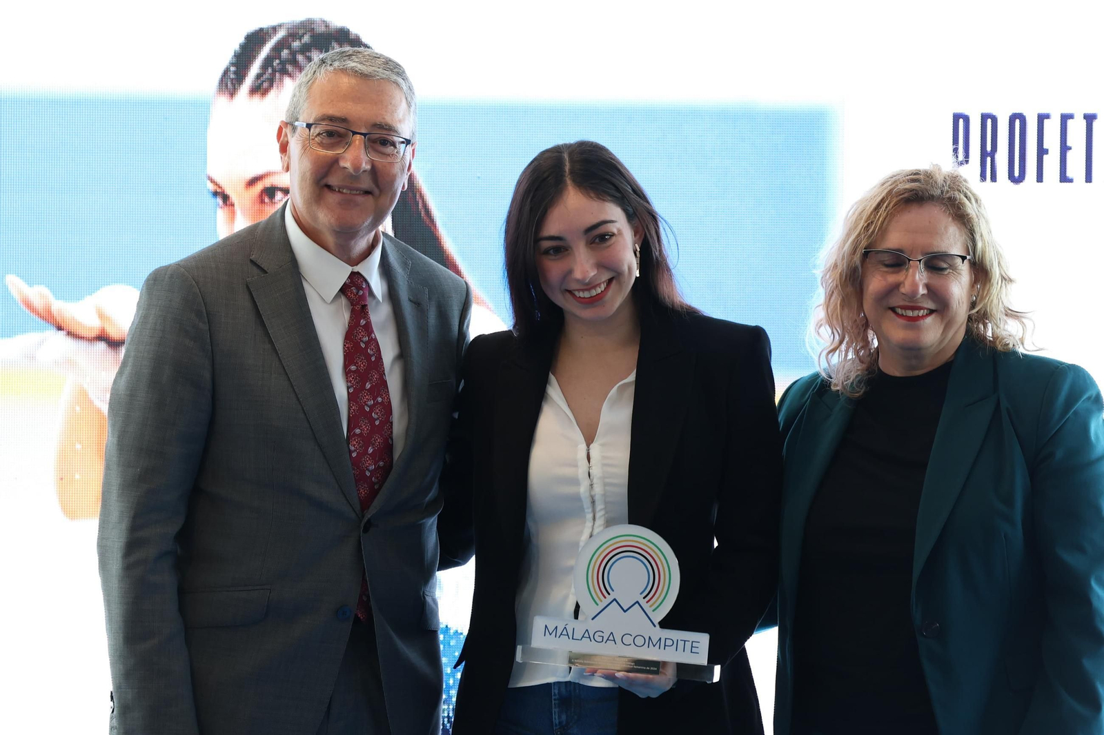 La Diputación homenajea a los malagueños olímpicos en París y premia a diferentes deportistas