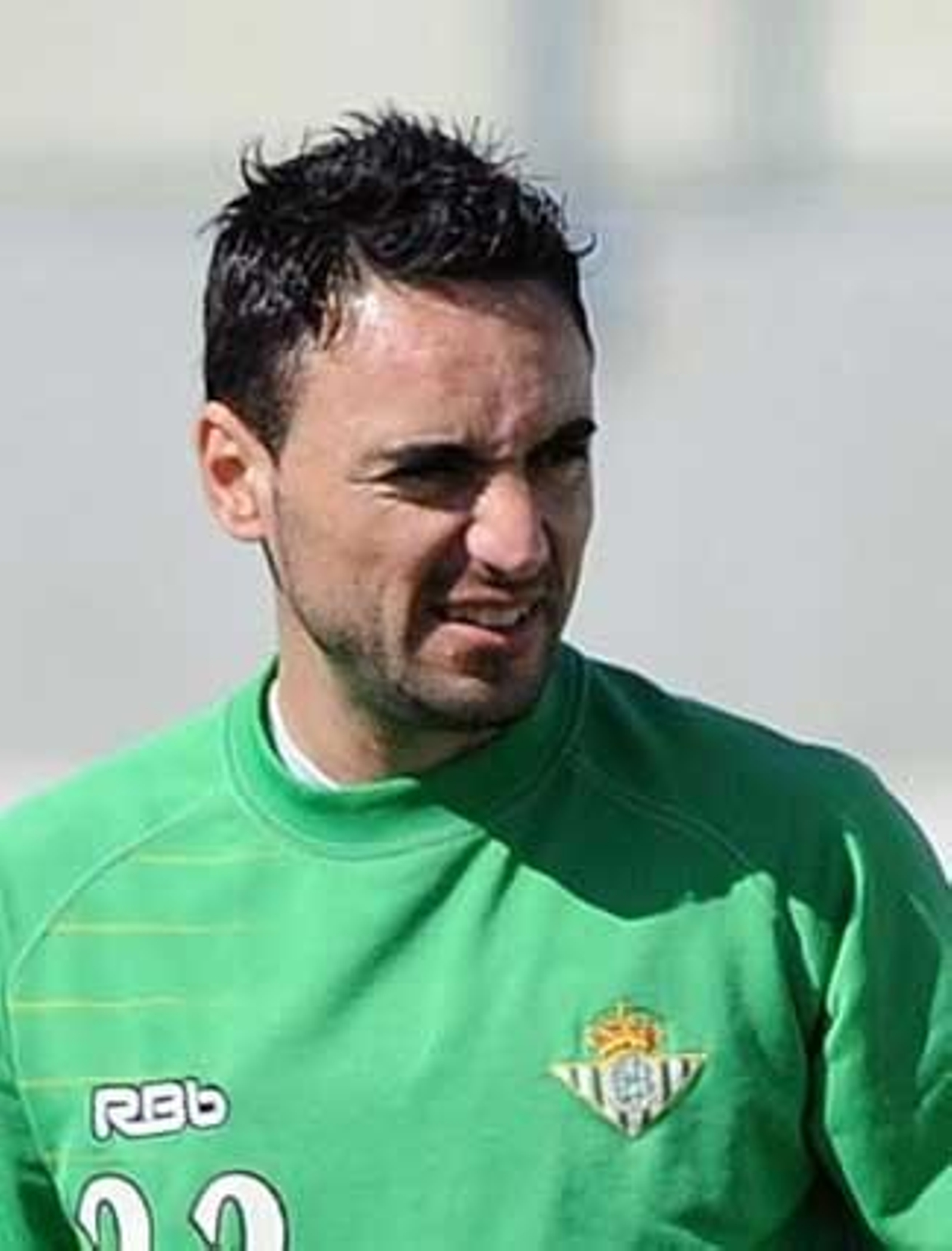 Momo (medio)
Edad:29
Temp. en el club:2ª
Goles en 10-11:0
Contraro hasta:2013

Foto: D.S.