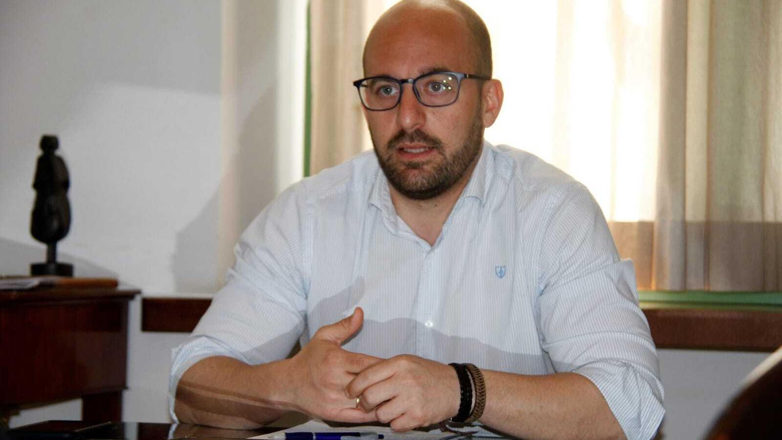 El primer edil, en su despacho de la Alcaldía portuense.