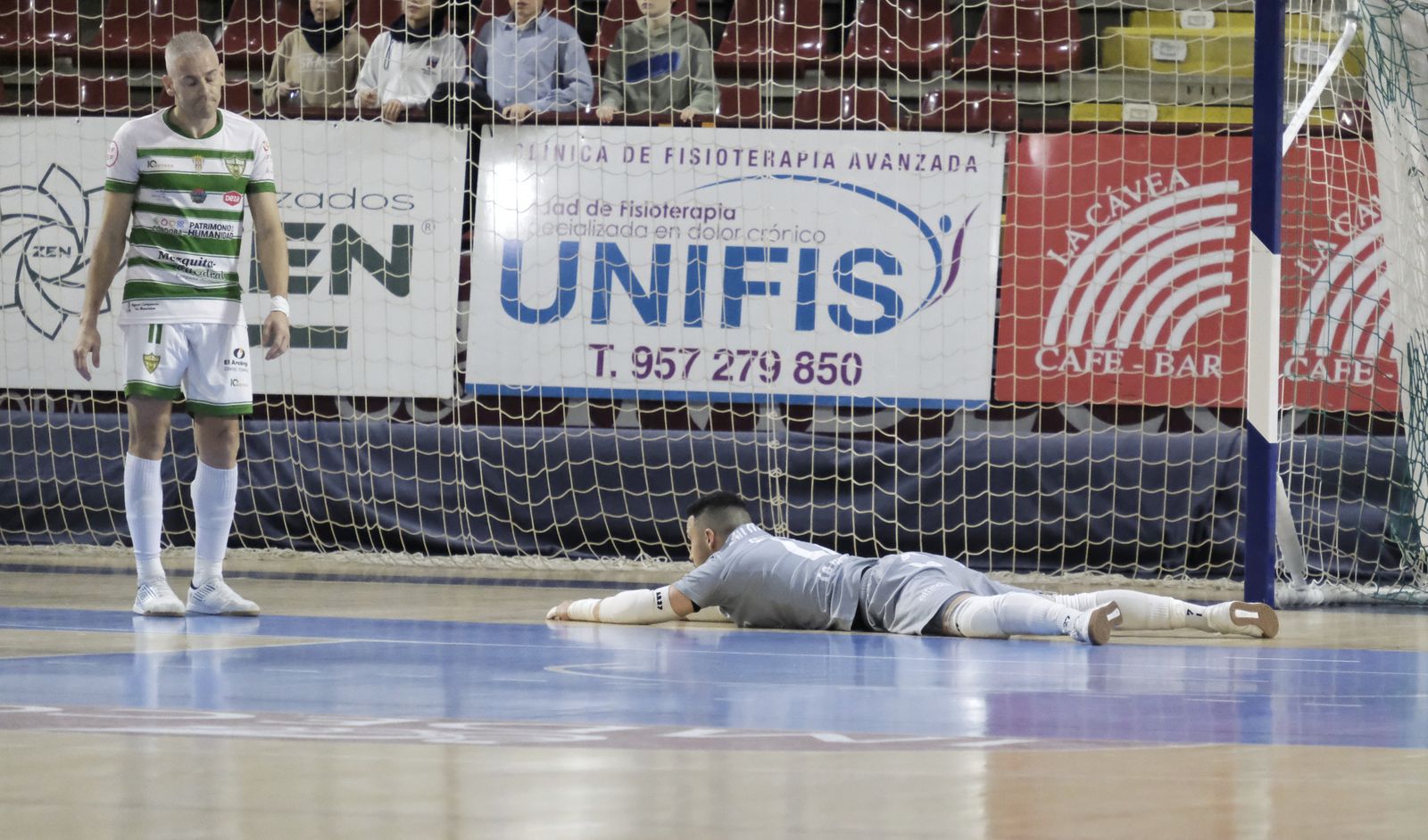 Las imágenes del empate entre el Córdoba Patrimonio y ElPozo Murcia en Vista Alegre