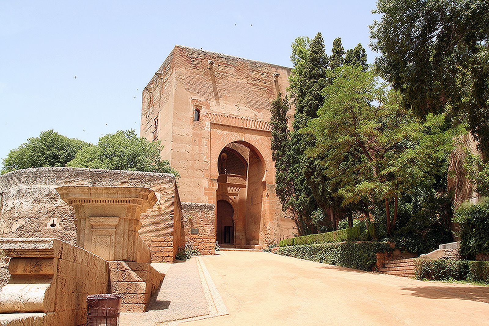 Puerta de la Justicia en la Alhambra.