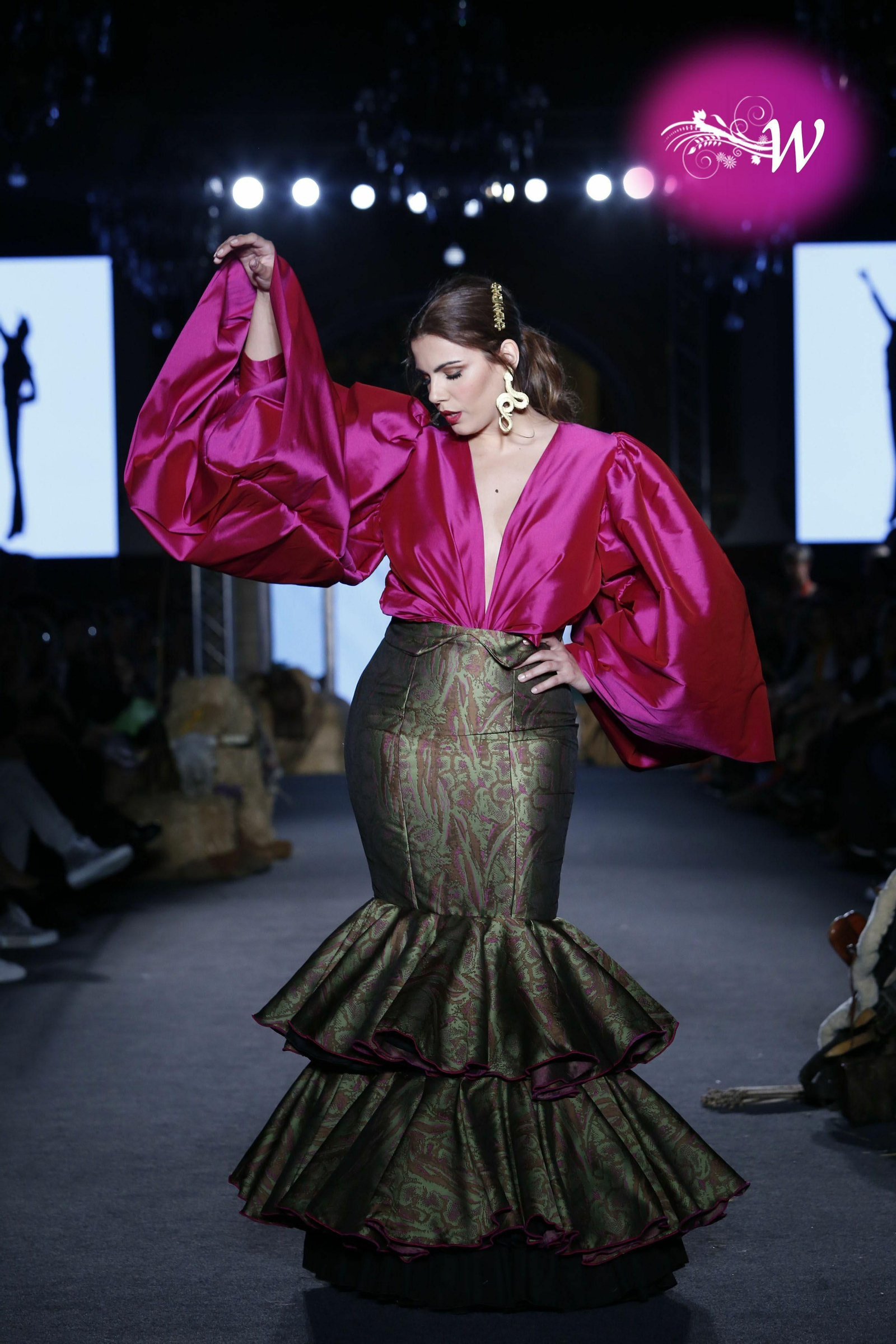 Javier Mojarro presenta su nueva colección en We Love Flamenco 2020, todas las fotos de su desfile