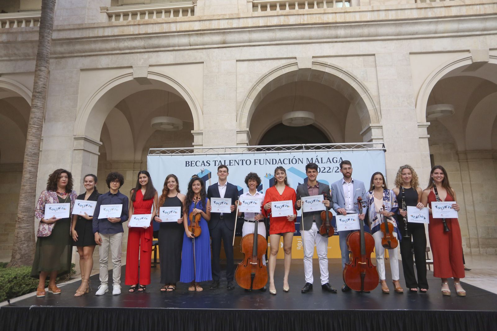 Los beneficiarios de las Becas Talento Fundación Málaga en Artes Escénicas para el curso 2022-2023.