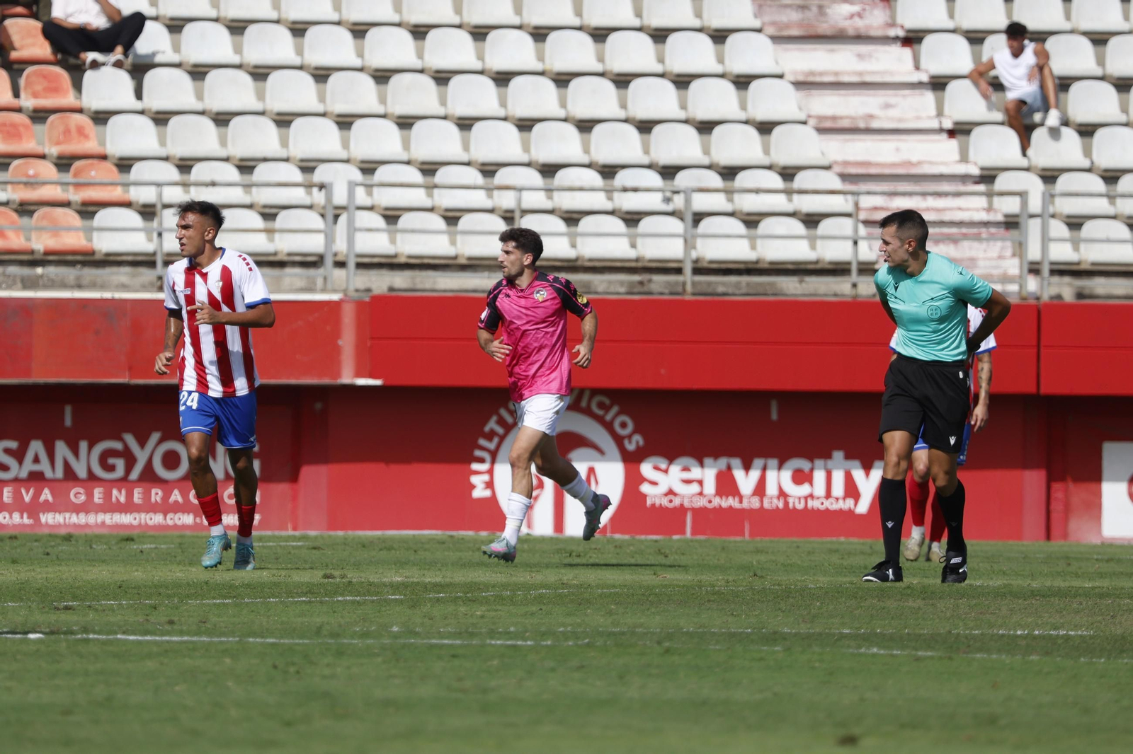 Las mejores fotos del Algeciras CF - Sabadell de Primera Federación