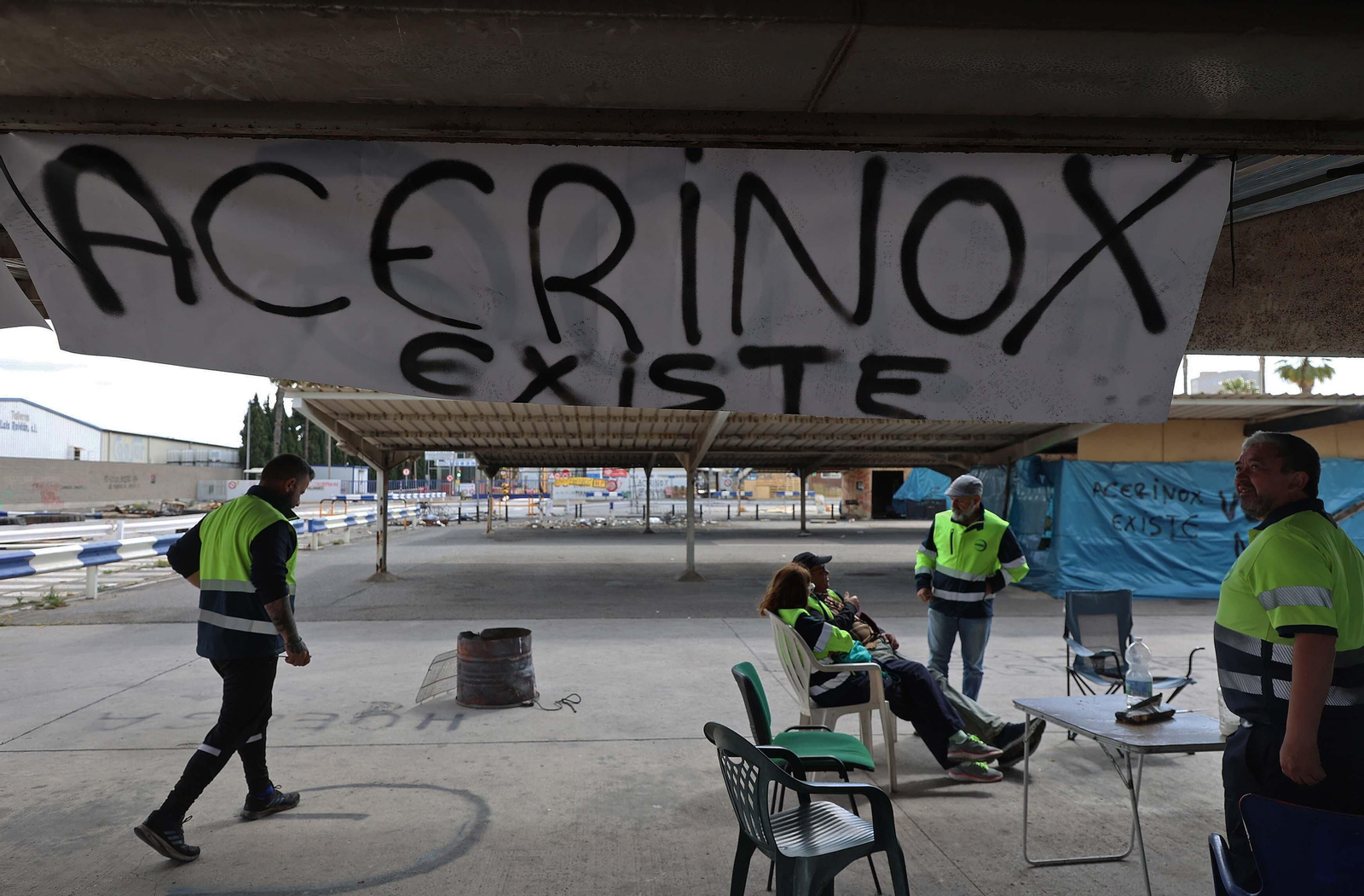 El día 106 de huelga de Acerinox, en imágenes