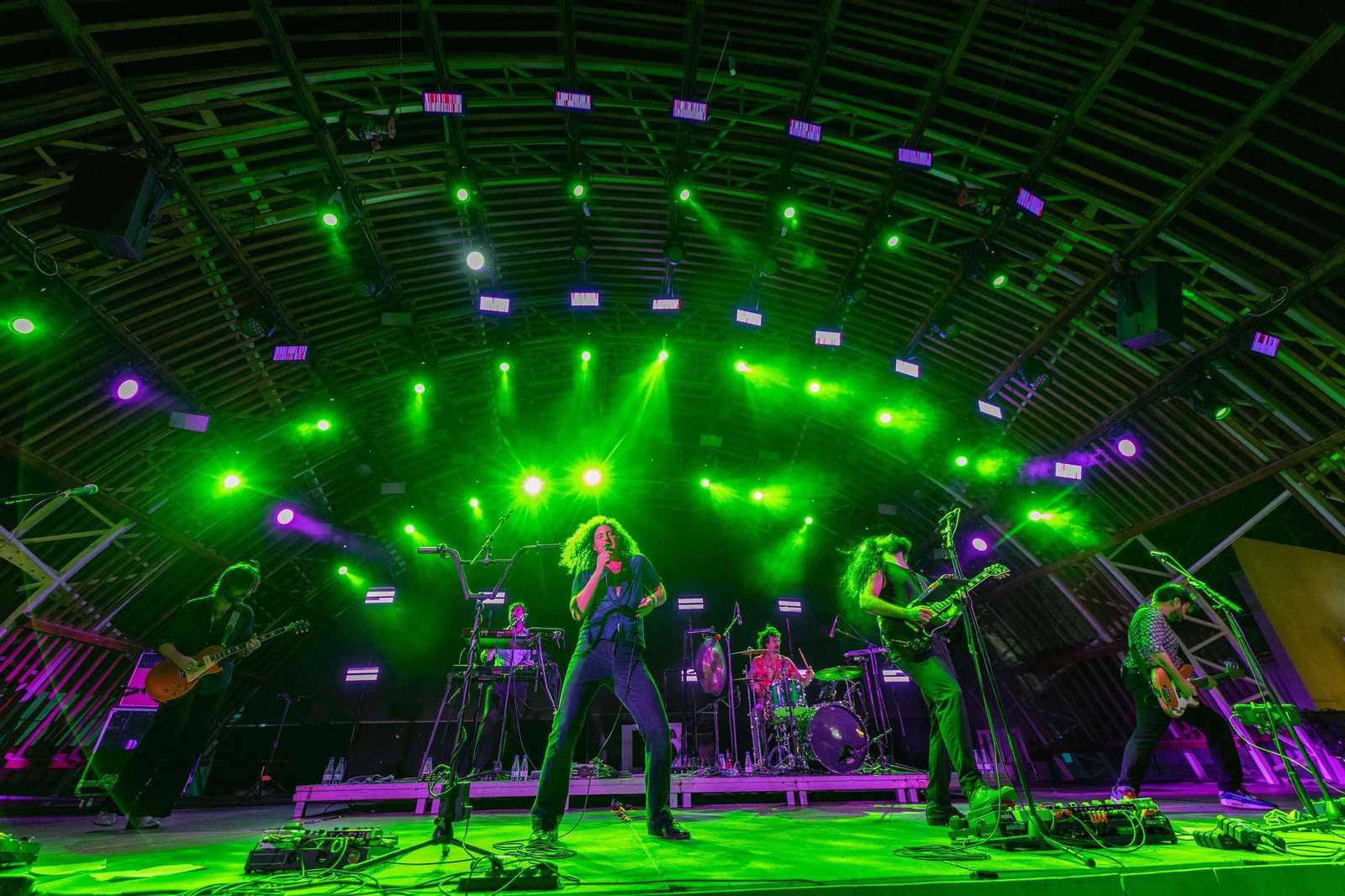 La fiesta sigue en Bahía Soundo con los Derby Motoreta's Burrito Kachimba: las imágenes del concierto