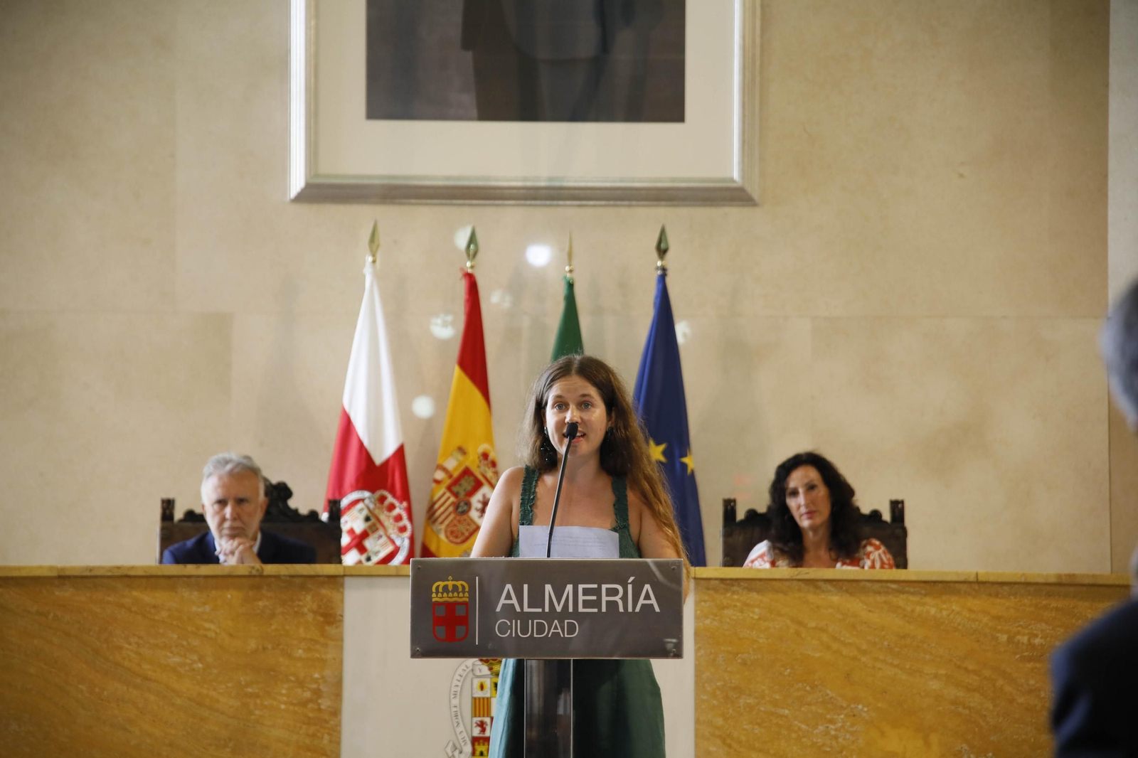 Placa de memoria histórica en el monumento de los coloraos, en imágenes