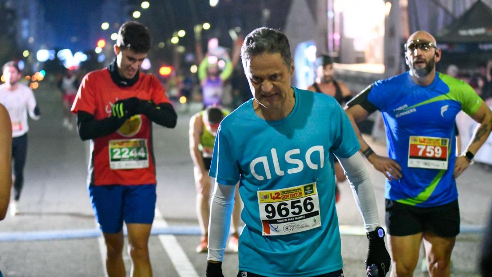 En imágenes: búscate en tu llegada a meta de la Carrera de San Antón 2025 (2)