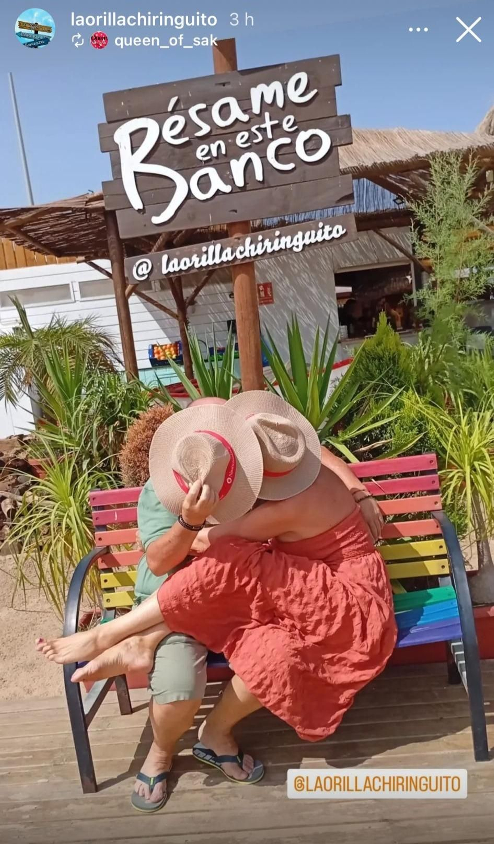 Banco del Chiringuito La Orilla, en Sanlúcar. Banco del Chiringuito La Orilla, en Sanlúcar.