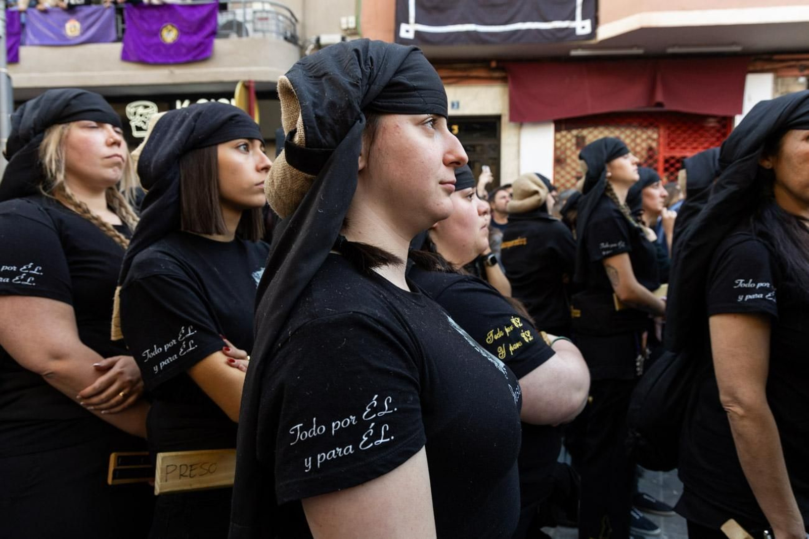 Las cofradías de la Vera Cruz, Expiración y Gran Poder lucen sus cortejos en la calle