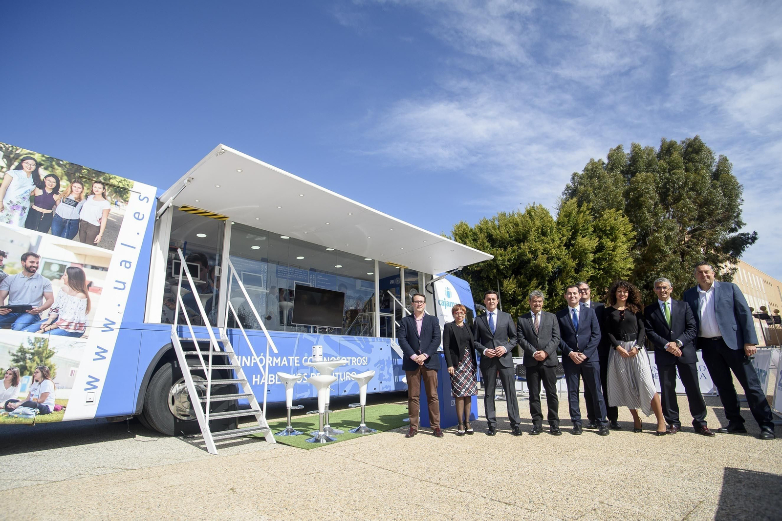 Los responsables presentaron los detalles de este punto de información.