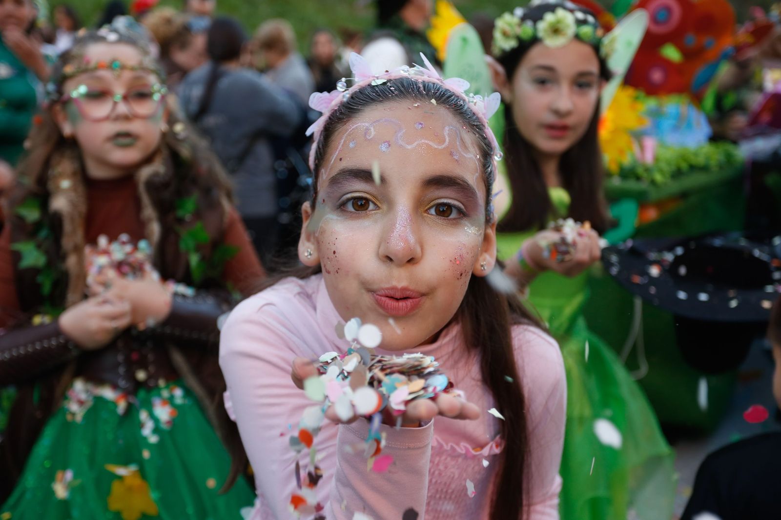 Búscate en las fotos de la cabalgata del Carnaval de Algeciras 2026
