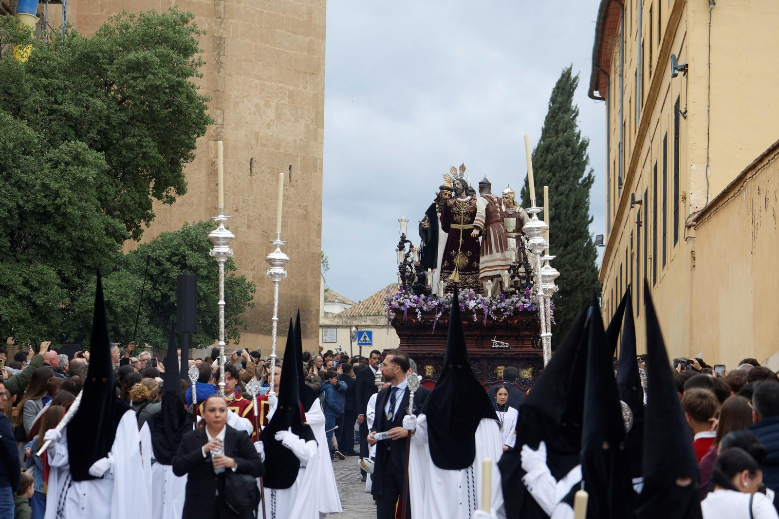 Las imágenes de la hermandad del Perdón  el Miércoles Santo en Córdoba