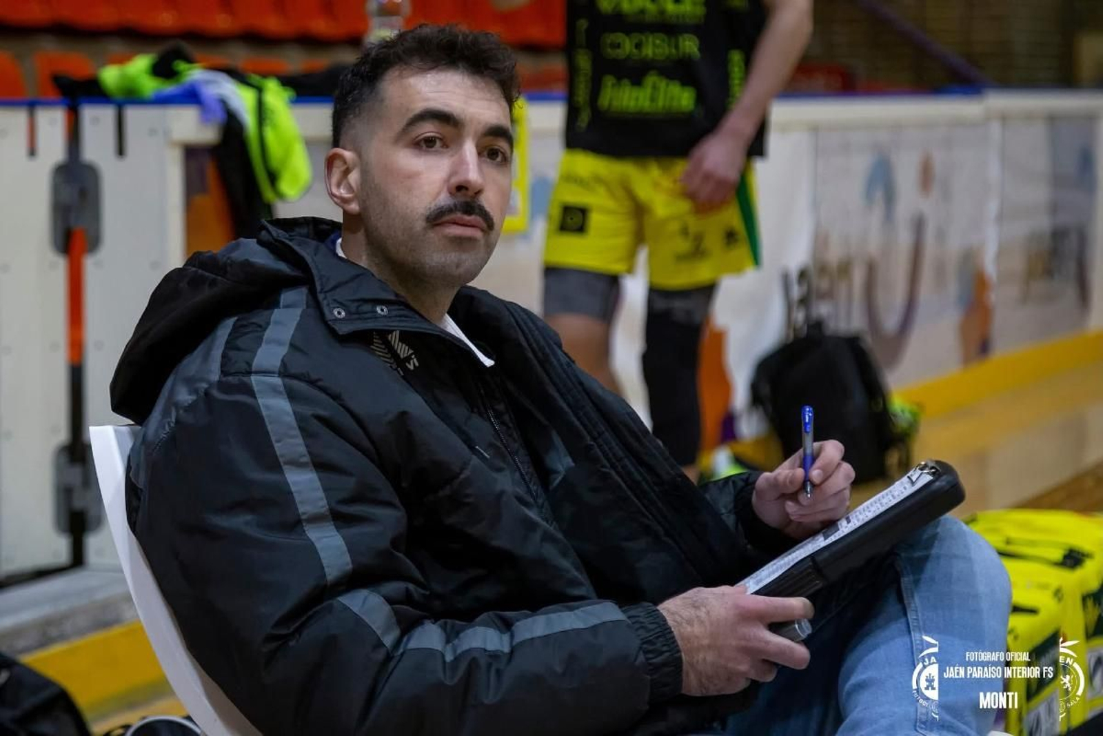 El técnico del Jaén Paraíso Interior FS Basket, en un partido de esta temporada.
