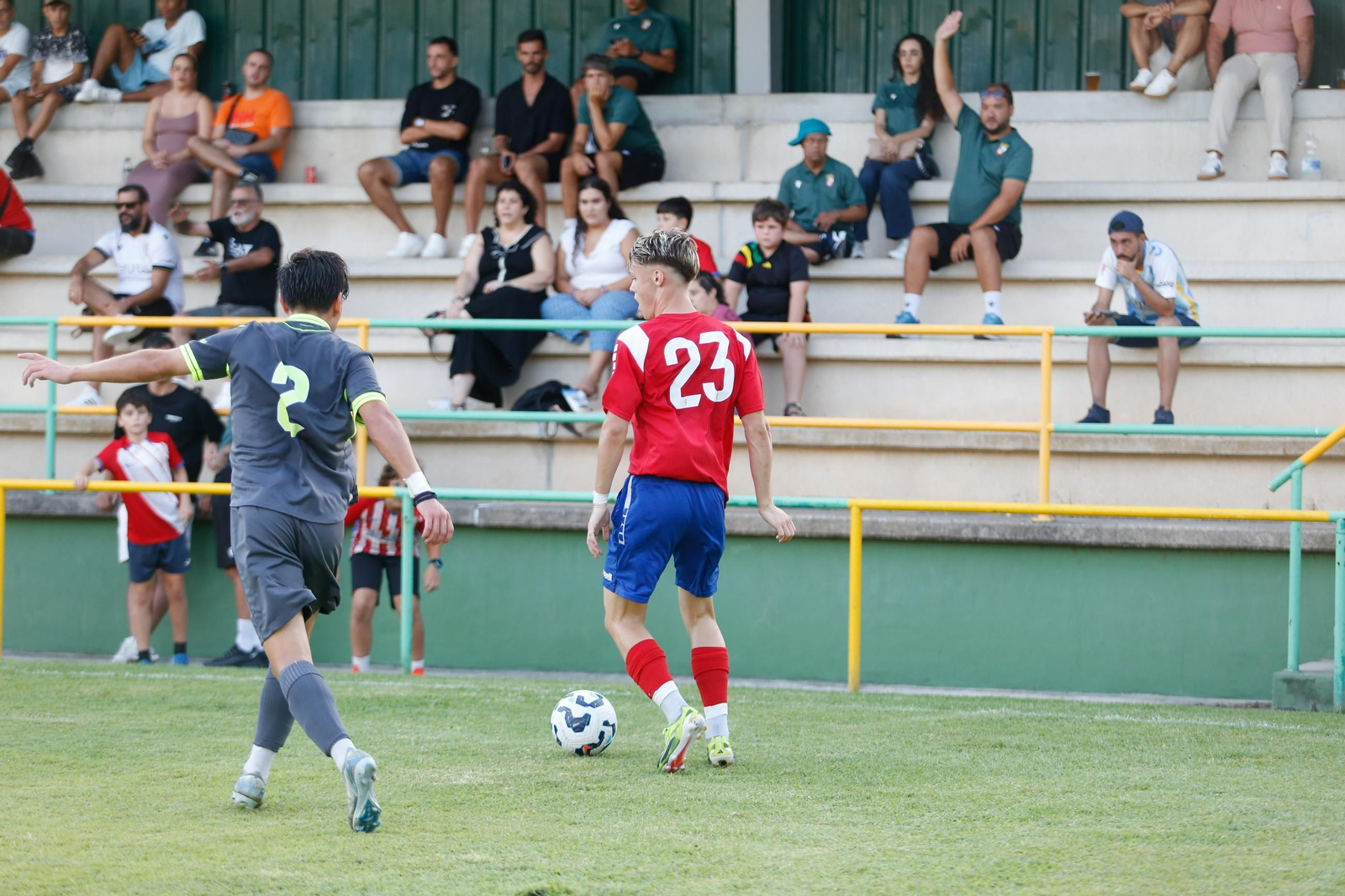 Las fotos del triangular en el estadio Carlos Piña de Los Barrios con el Algeciras CF y el Ceuta B