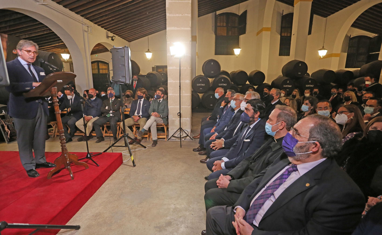 Presentación del cartel del Vía Crucis de la hermandades