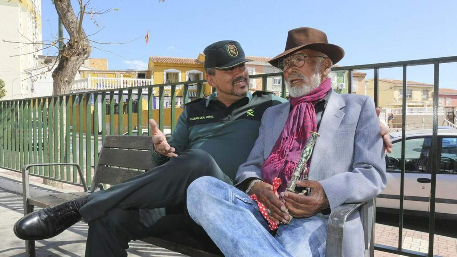 El Tío Justo junto a Antonio, el guardia civil gitano