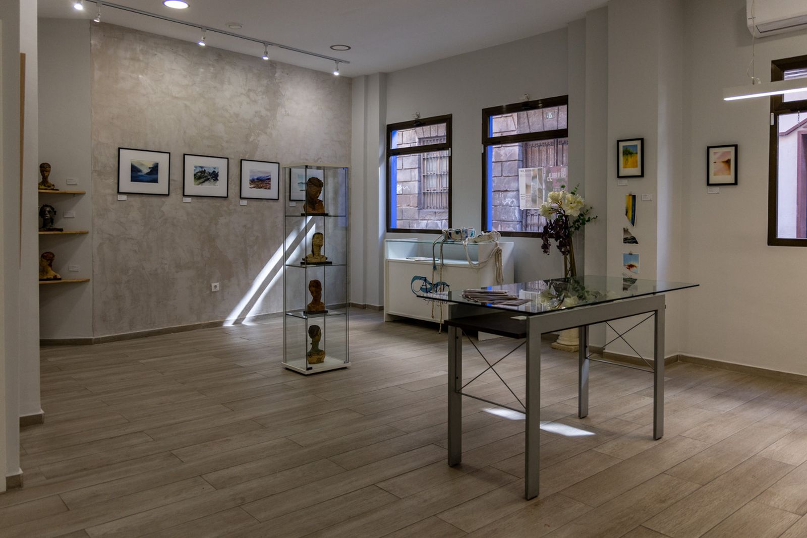 Tres artistas y un destino: ‘Telúrico_est’ trae a Jaén la experimentación de la plástica contemporánea, en imágenes