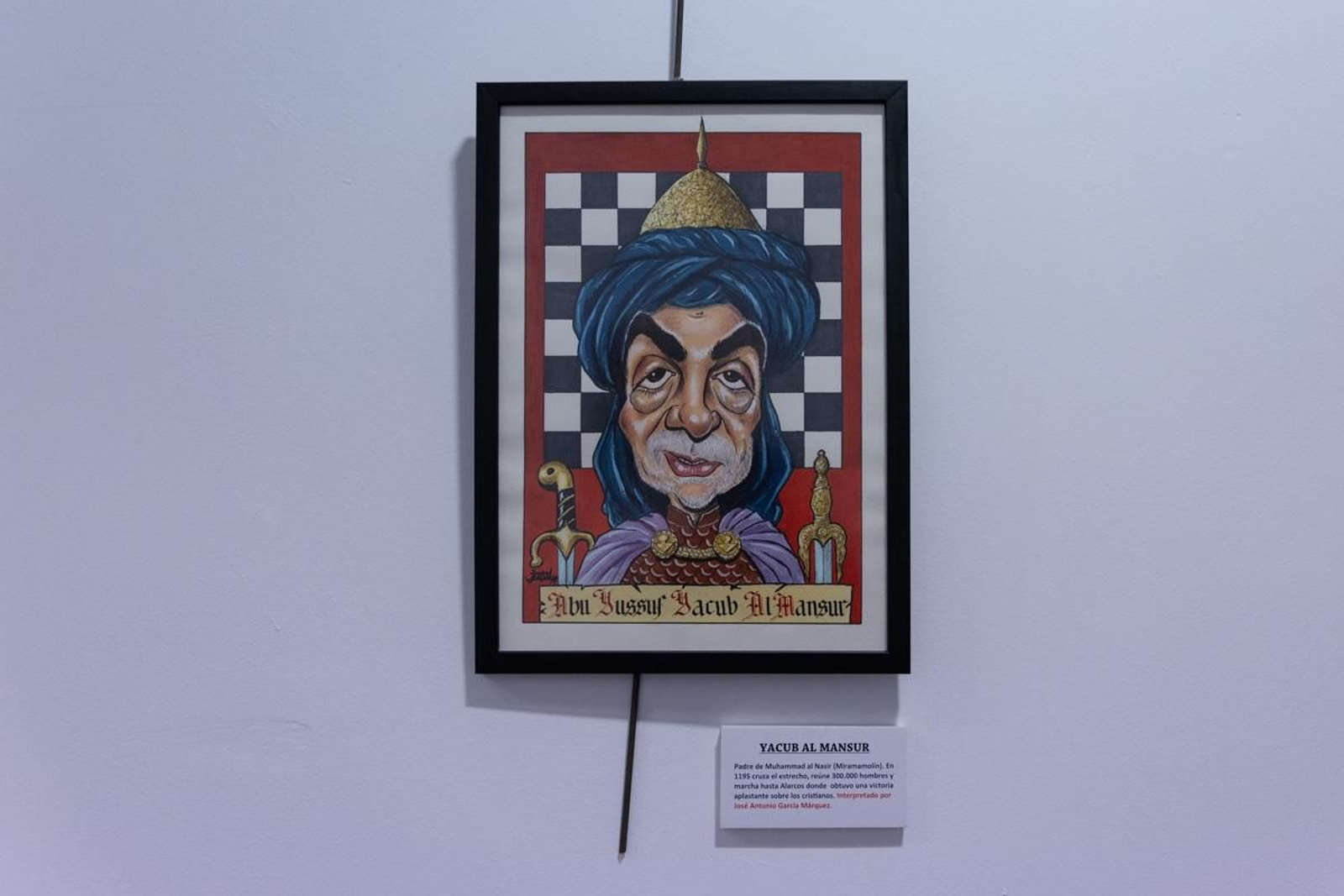 En imágenes: Juan Hervás retrata con caricaturas a destacados personajes de la Batalla de las Navas de Tolosa en esta exposición