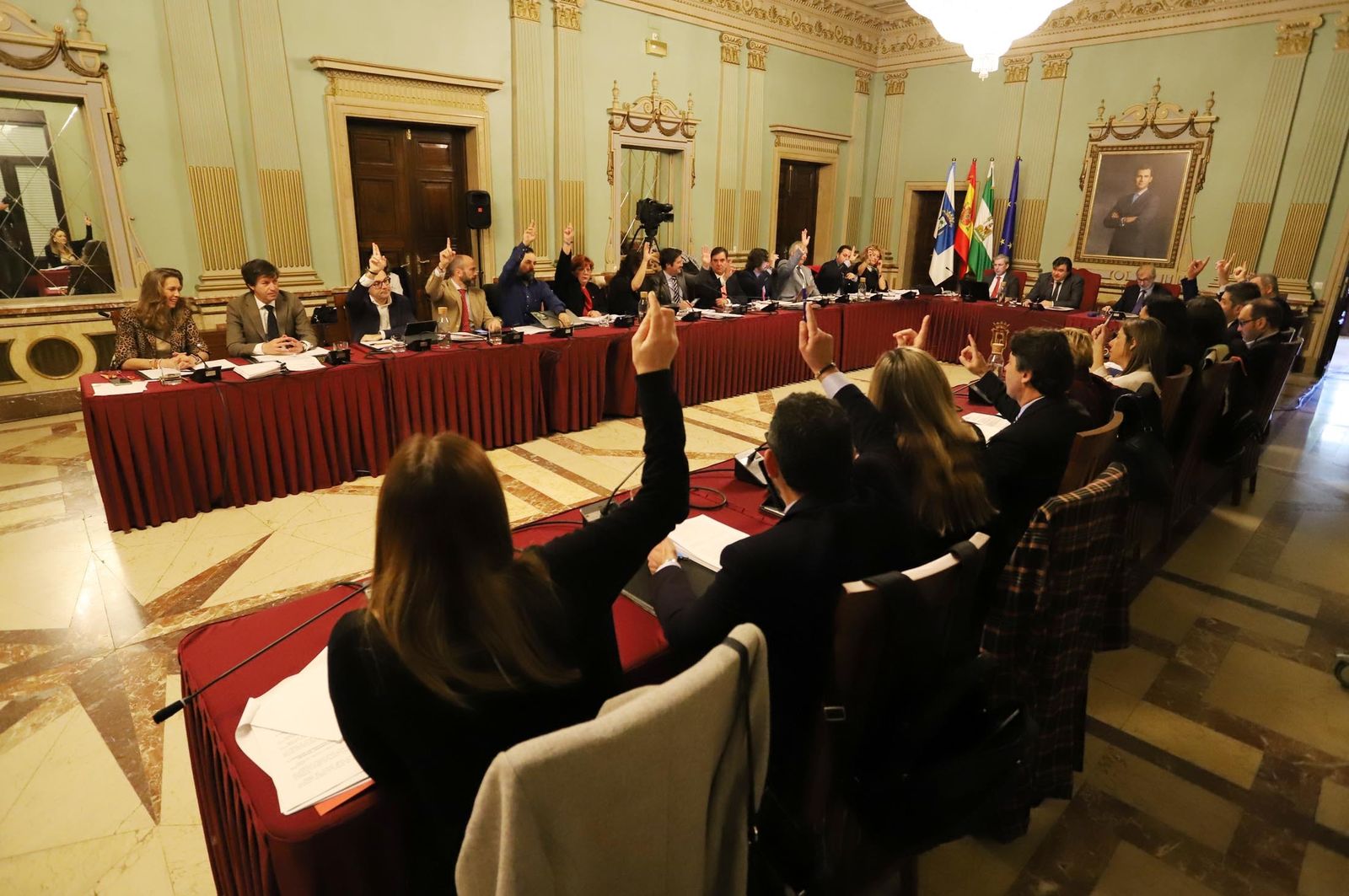 Imágenes del pleno celebrado en el Ayuntamiento de Huelva