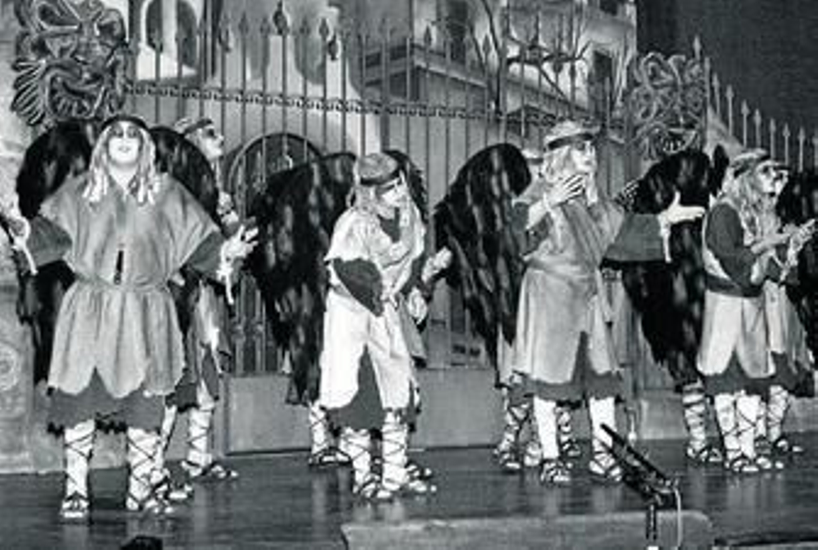 'Los ángeles caídos' de Juan Carlos Aragón se alzó con el primer premio por delante de 'La revolución' de Martínez Ares.