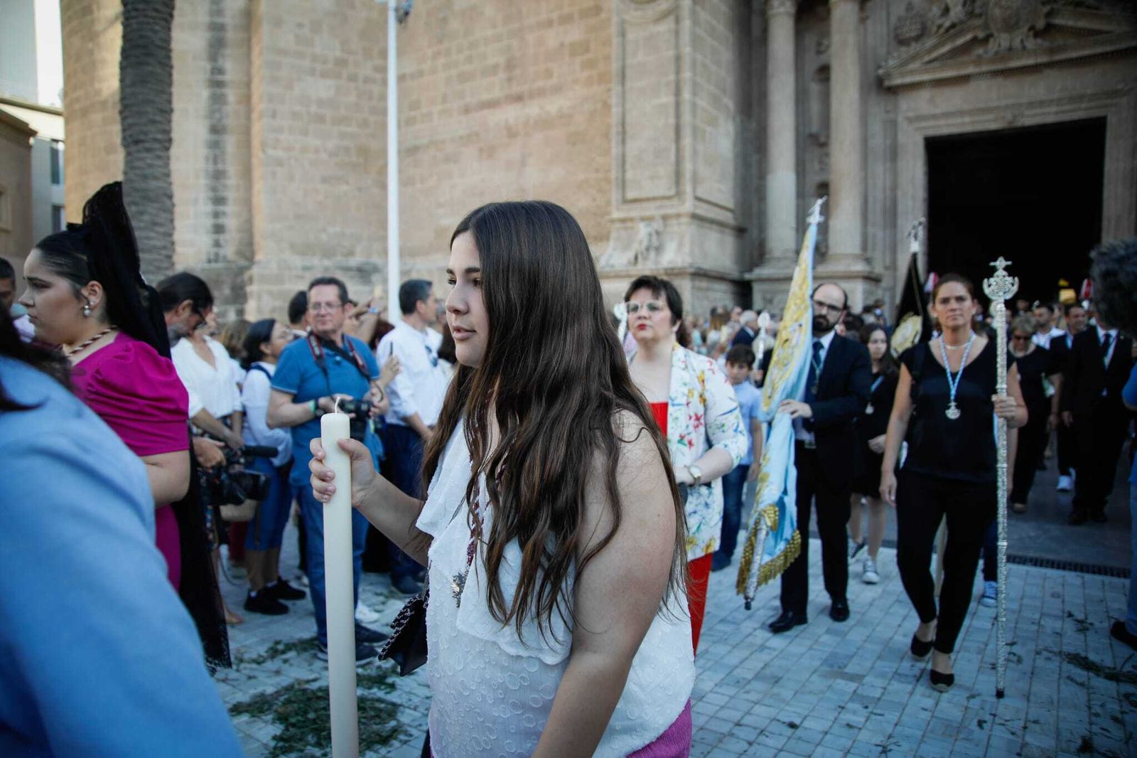 Imágenes de la procesión del Corpus Christi en Almería: así han sido la misa y la posterior marcha por la capital
