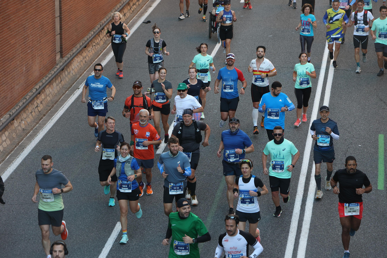 Búscate en la Zurich maratón de Sevilla