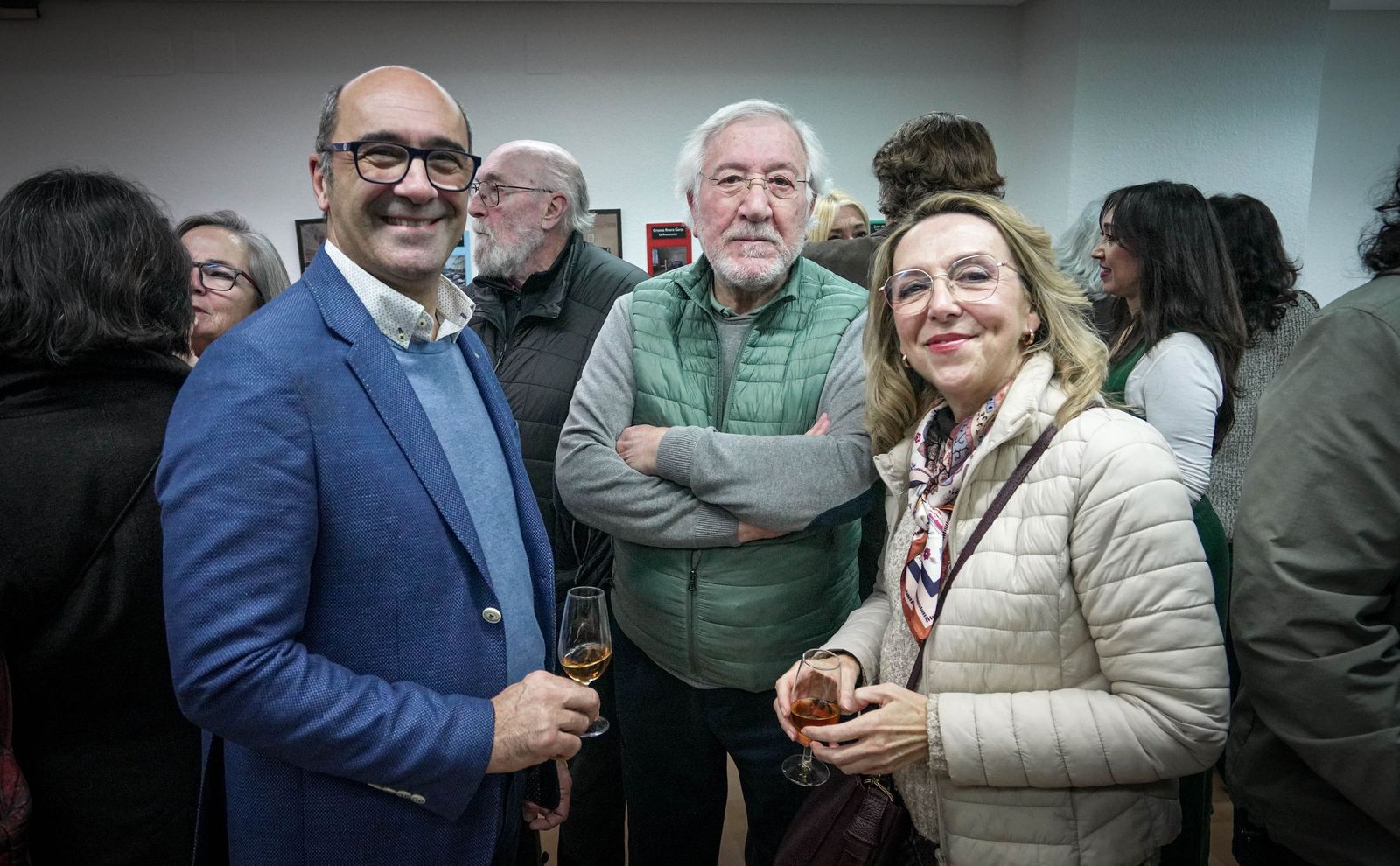 Imágenes de la inauguración de la exposición de Manuel del Valle en la sala ArteaDiario