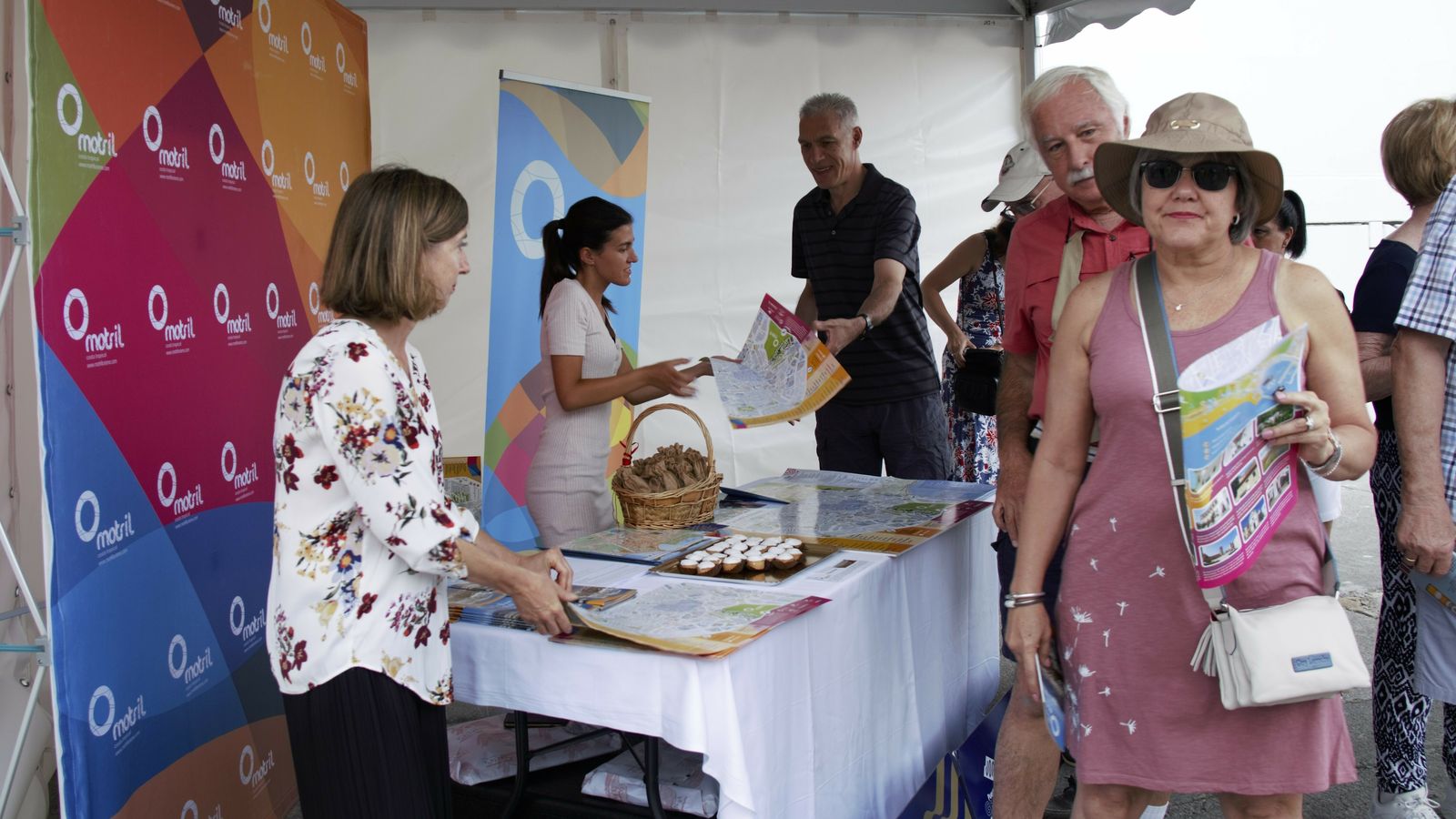 Cruceristas, en el puerto.