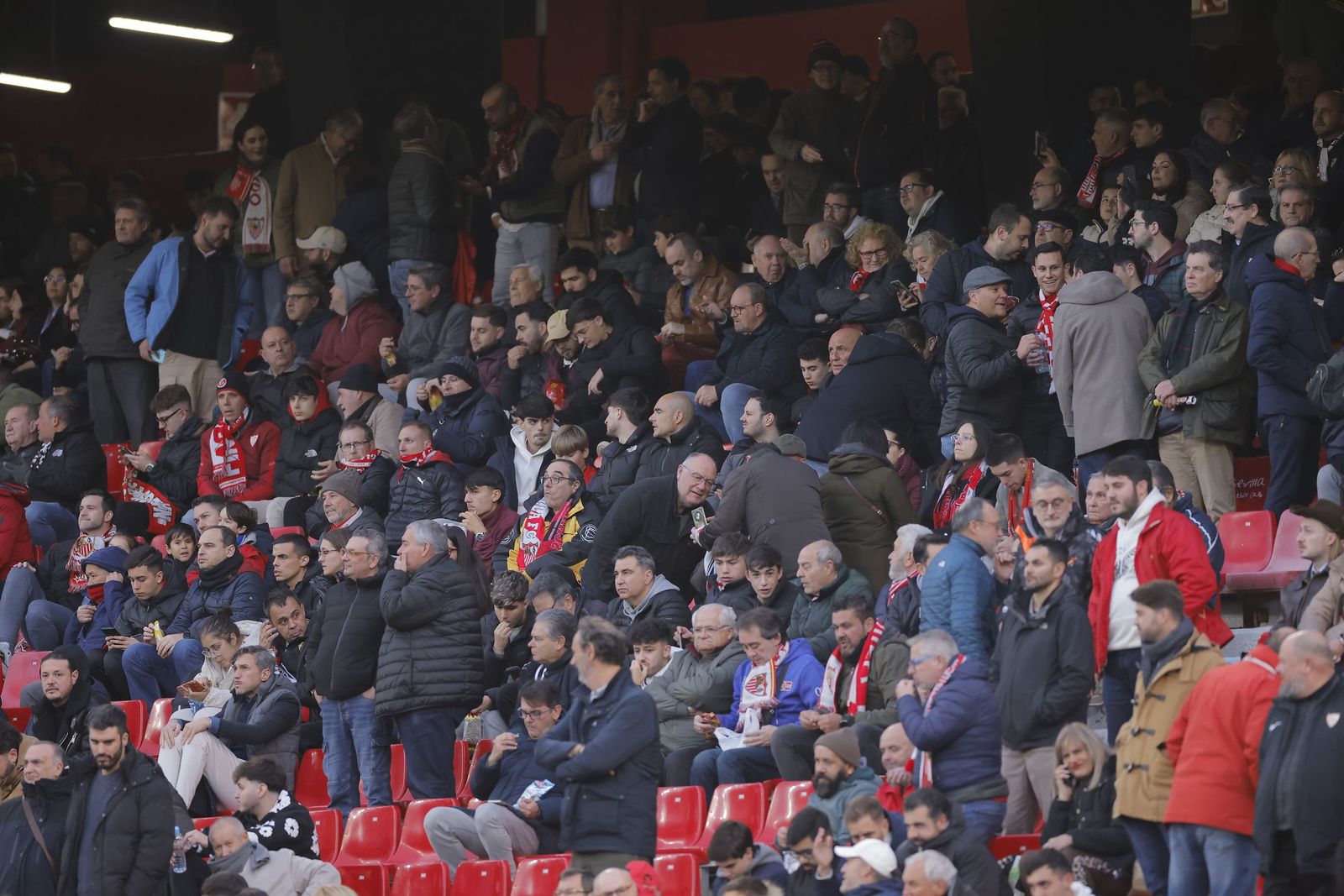 Búscate en las fots del Sevilla fC - Bibao