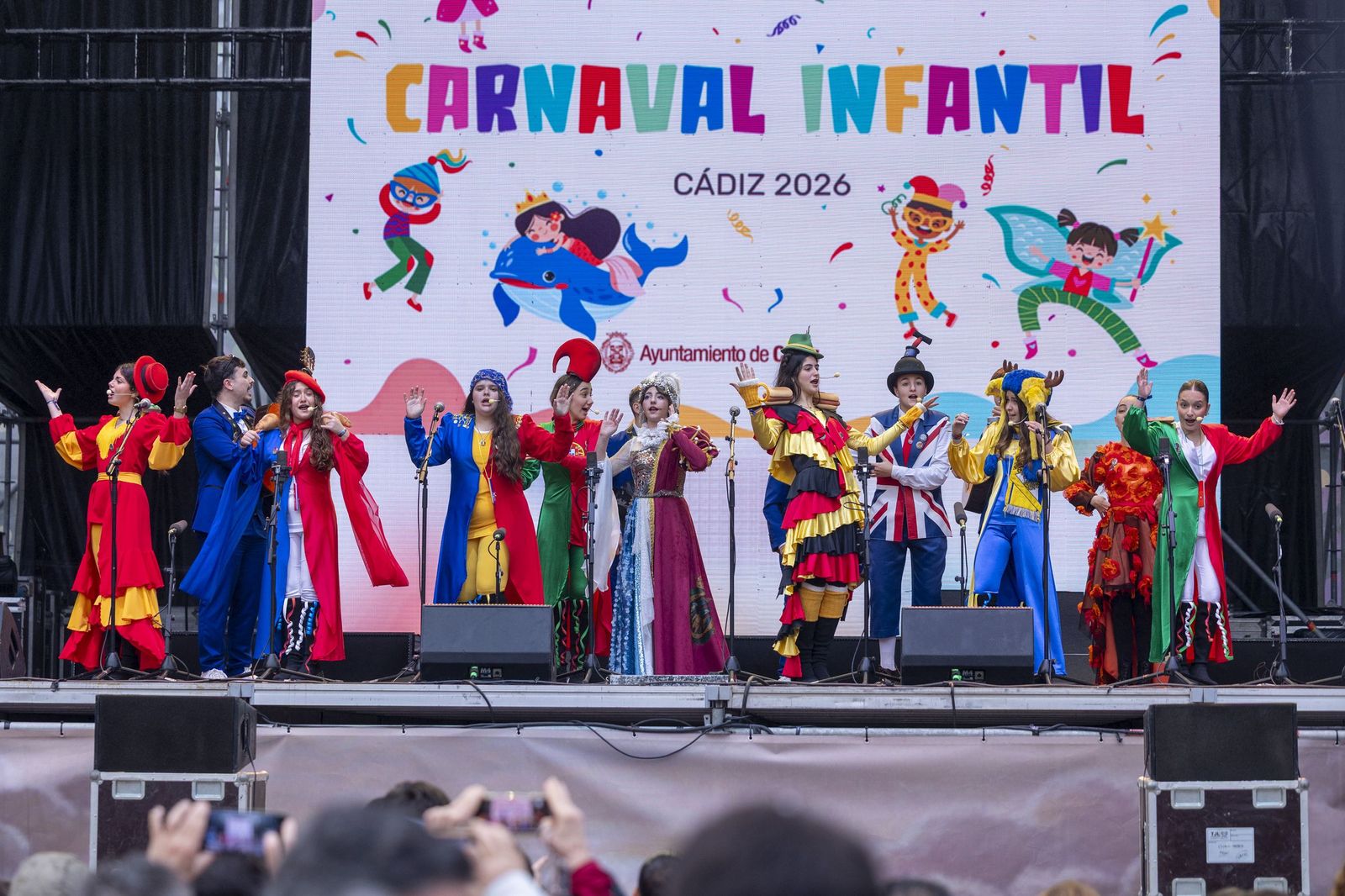 El Carnaval en la calle calienta motores: pregón infantil y concierto en San Antonio