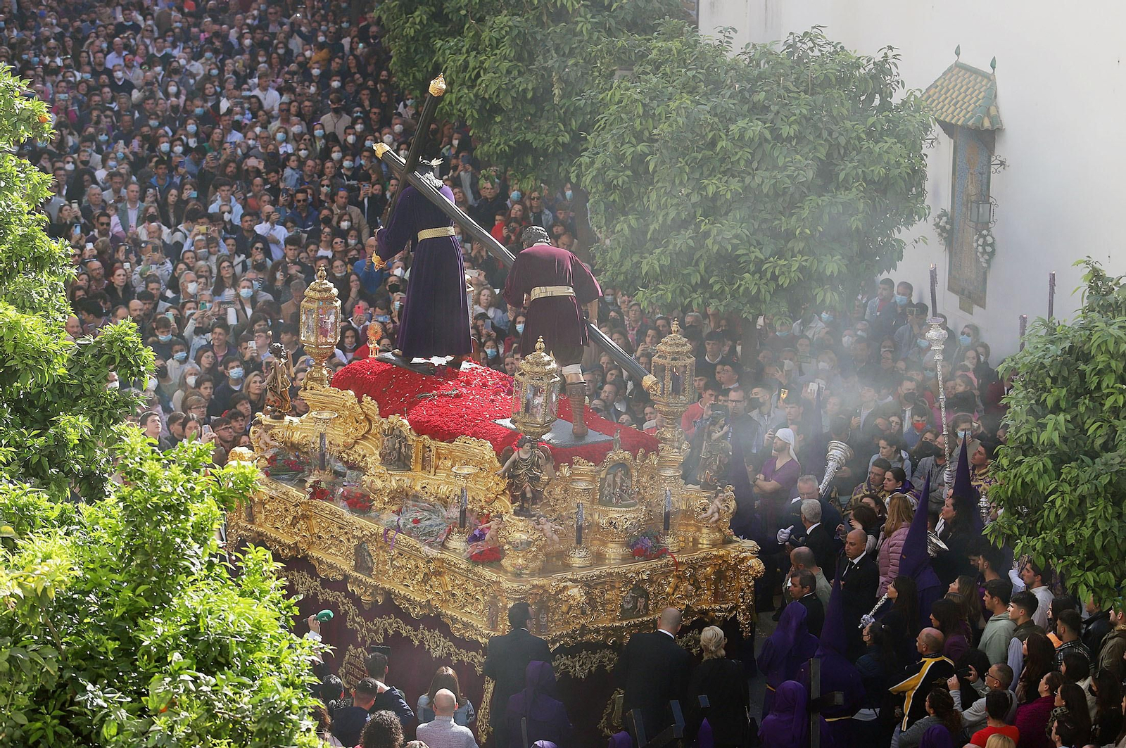 Imágenes del Nazareno en la madrugá de Huelva
