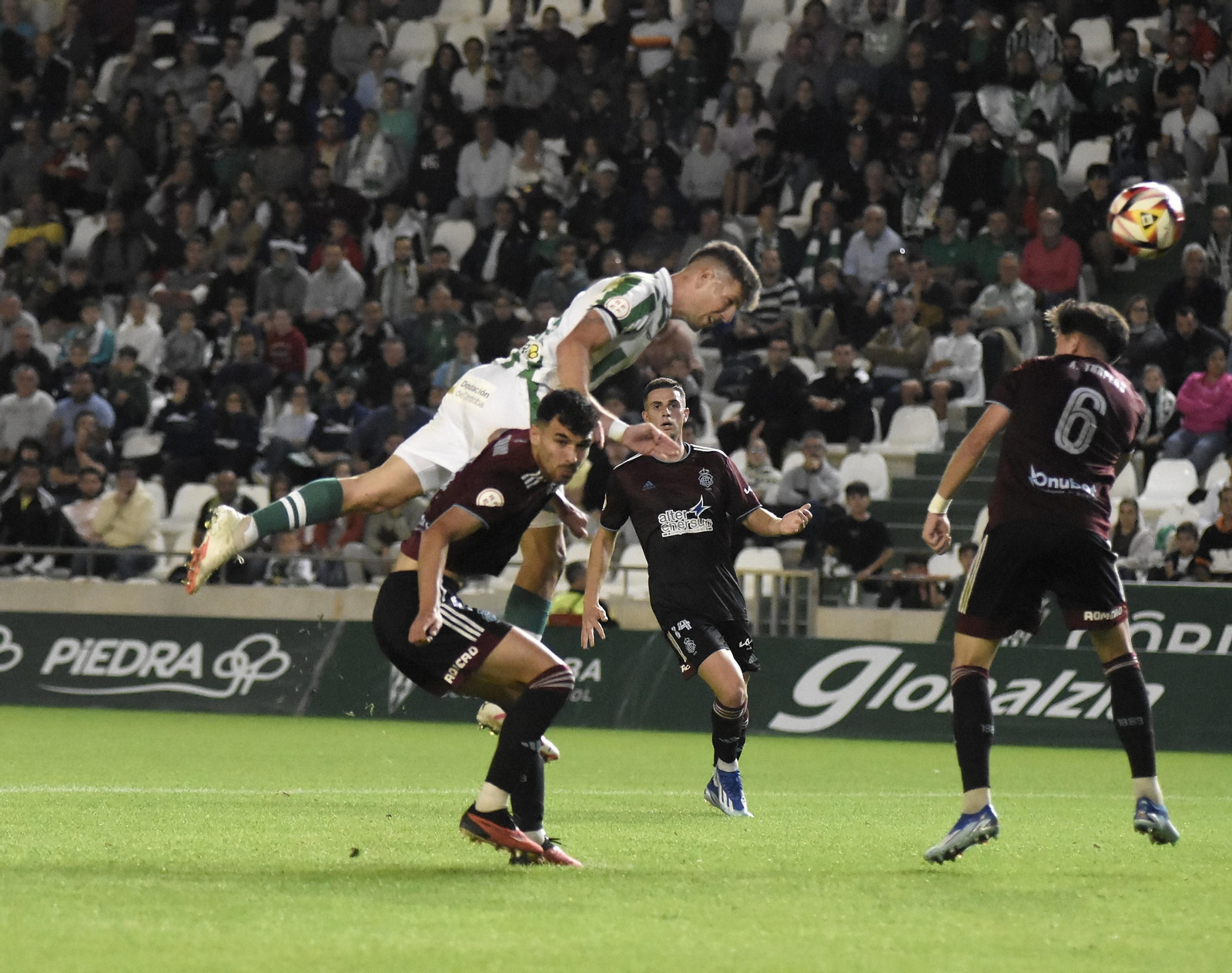 Imágenes del partido entre el Córdoba y el Recreativo de Huelva en El Arcángel