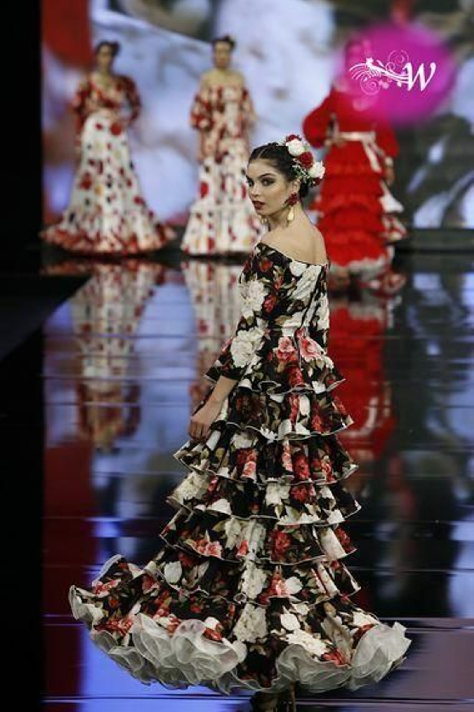 Carmen Vega presenta su colección en SIMOF 2020, todas las fotos de su desfile