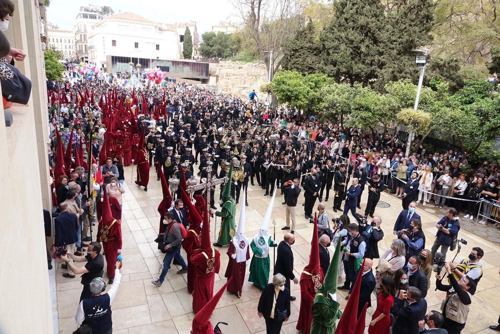 Las fotos de Estudiantes, en el Lunes Santo de Málaga