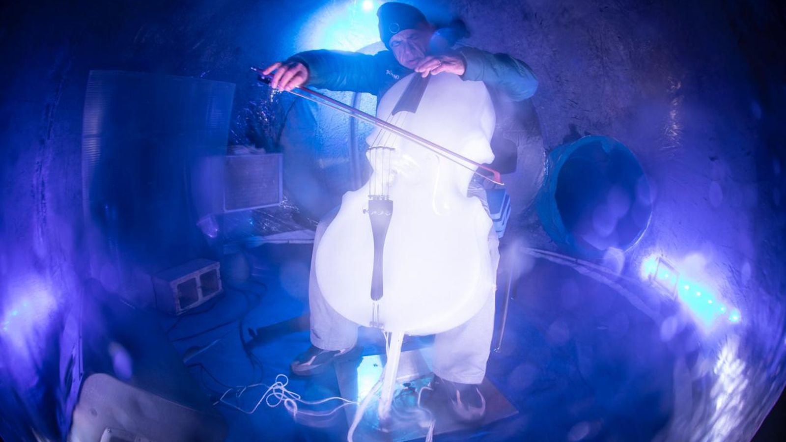 El concierto N-ICE CELLO del compositor y violonchelista italiano Giovanni Sollima