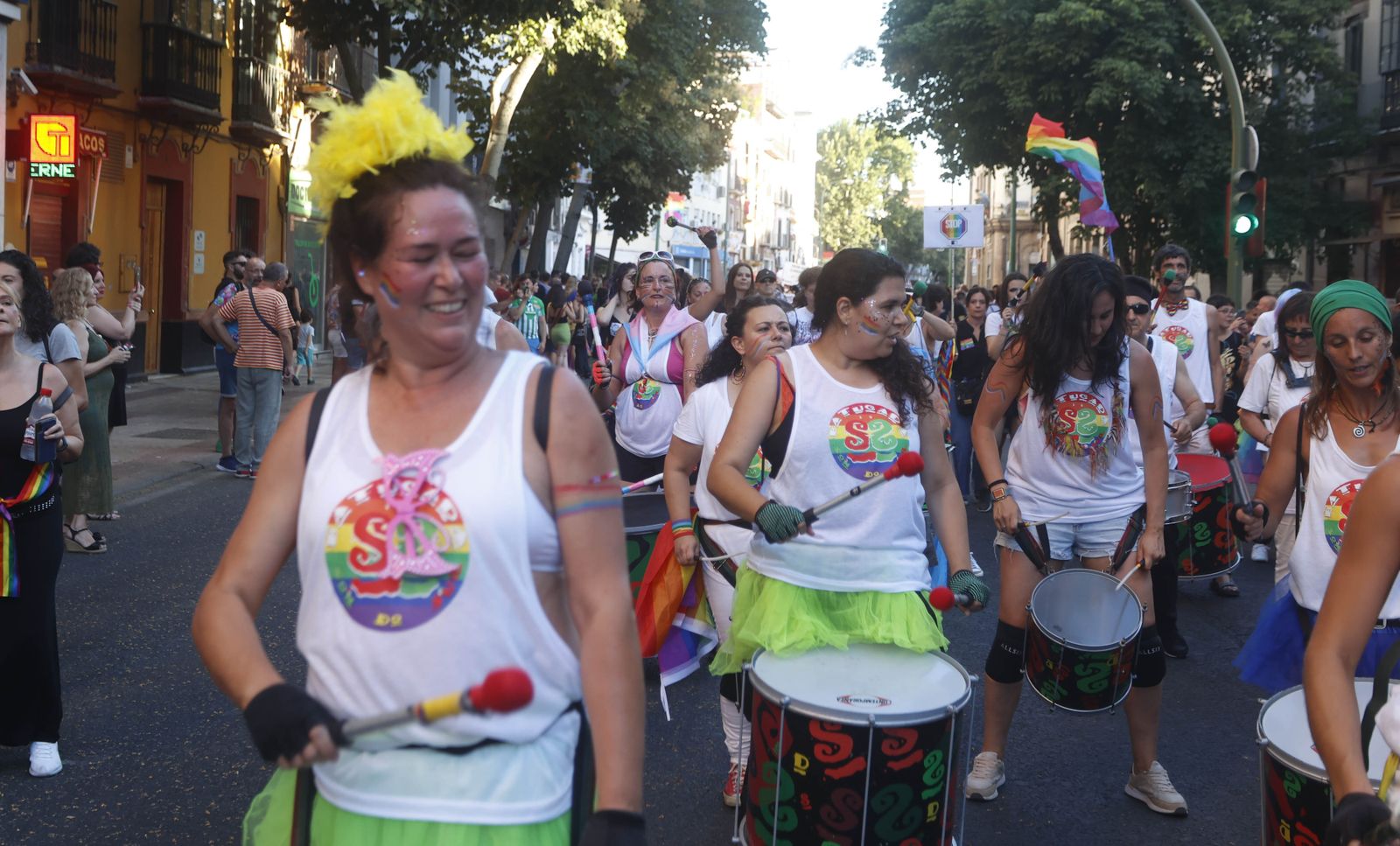 Las imágenes de la cabalgata del orgullo en Sevilla  2022