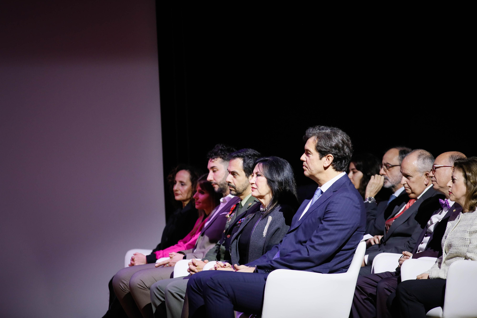 Imágenes del acto de reconocimiento a antiguos alumnos y amigos de honor en la UAL