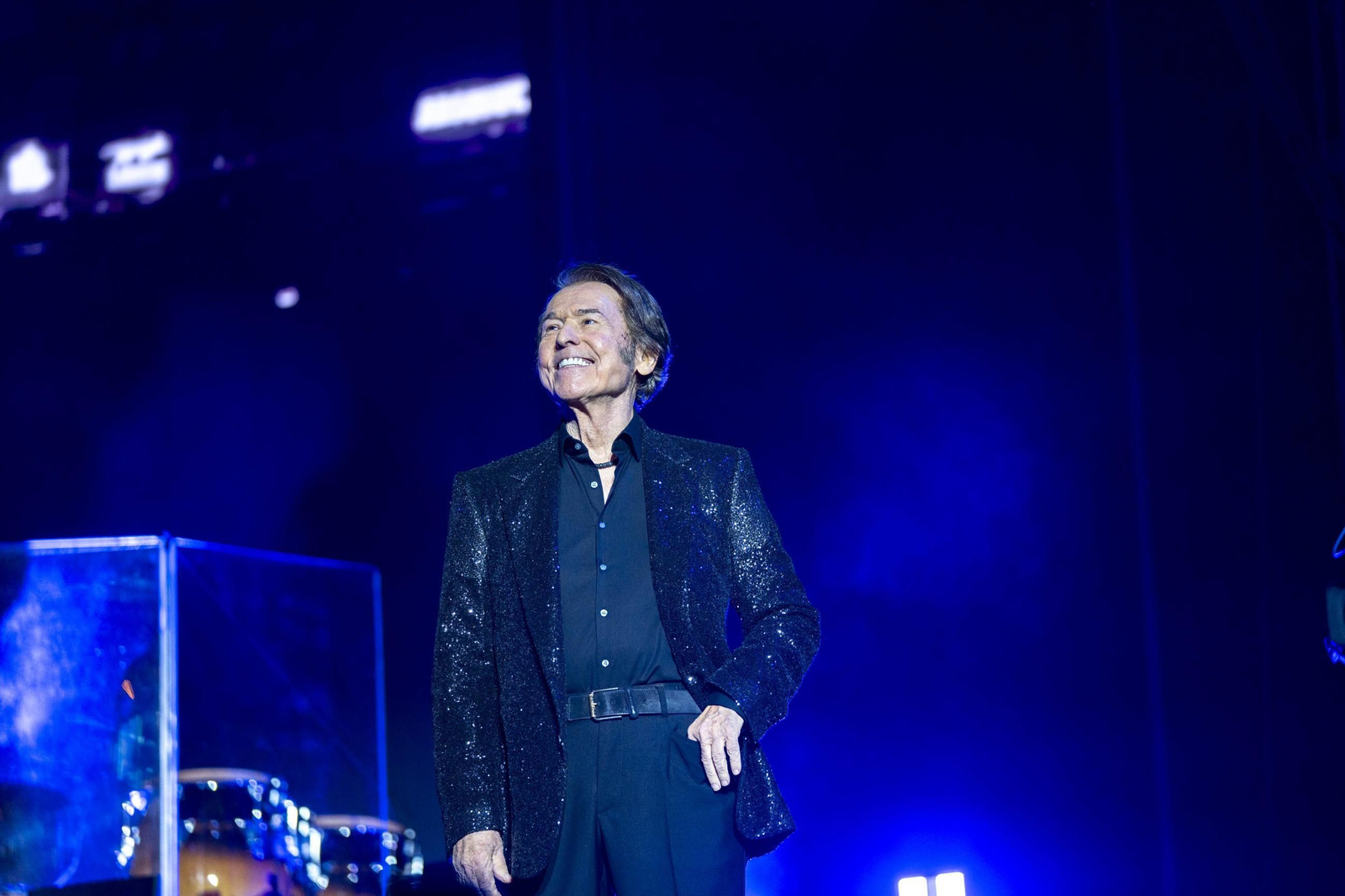 Las mejores imágenes del concierto de Raphael en la plaza de toros de Almería