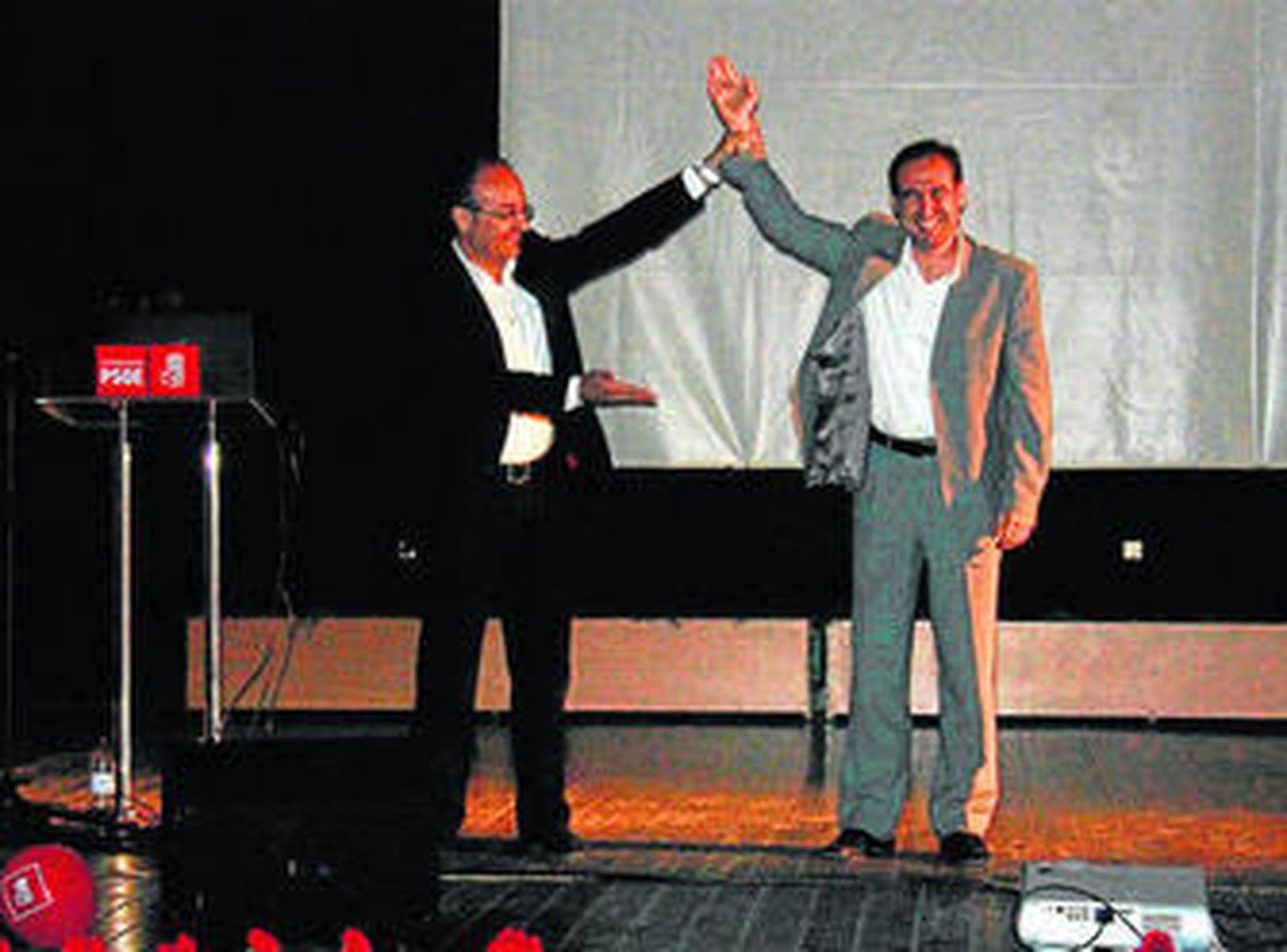 Martín Soler apoya la candidatura de Antonio Lucas en Olula del Río.