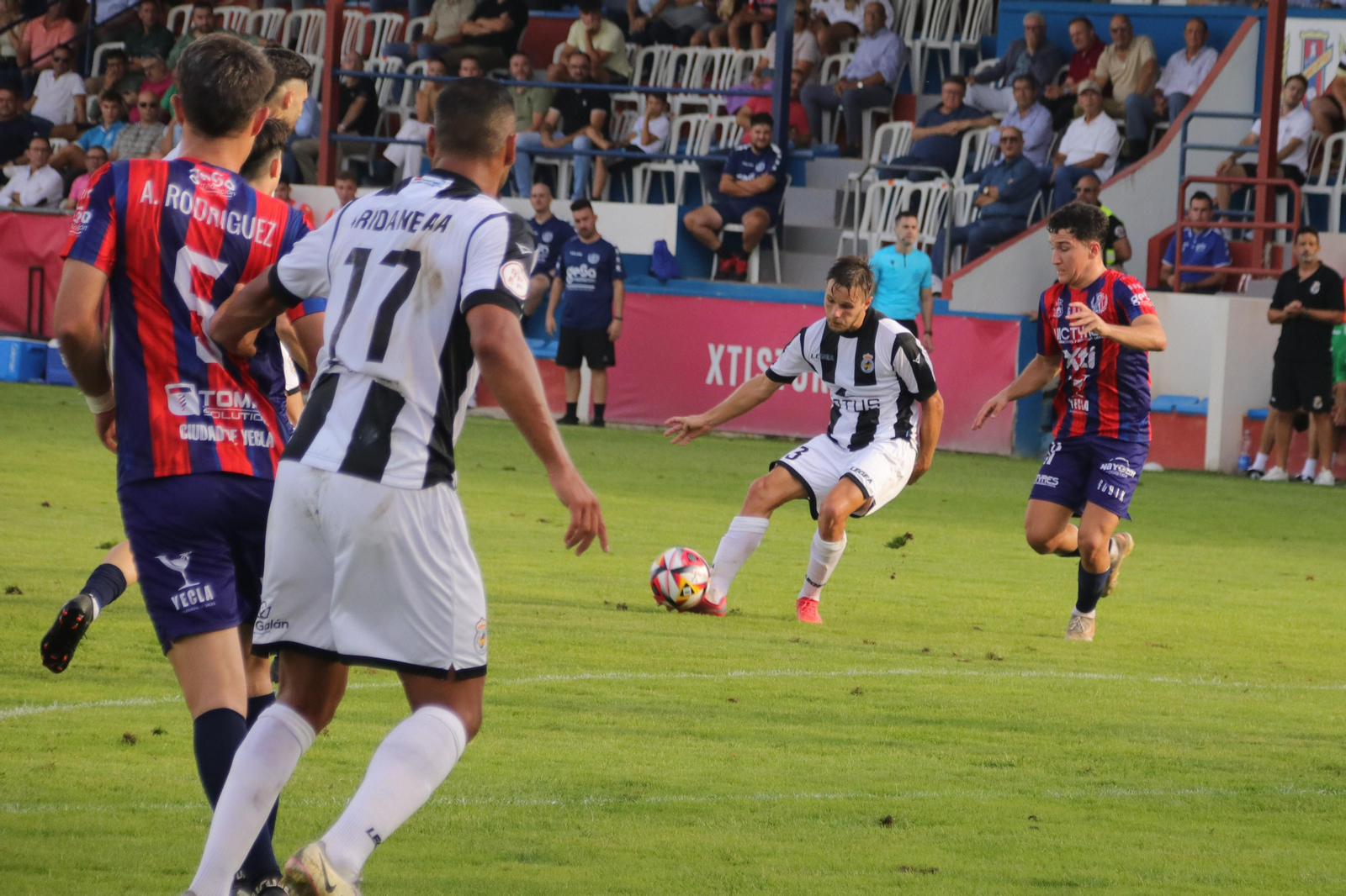 Las fotos del Yeclano Deportivo-Balona (0-0)