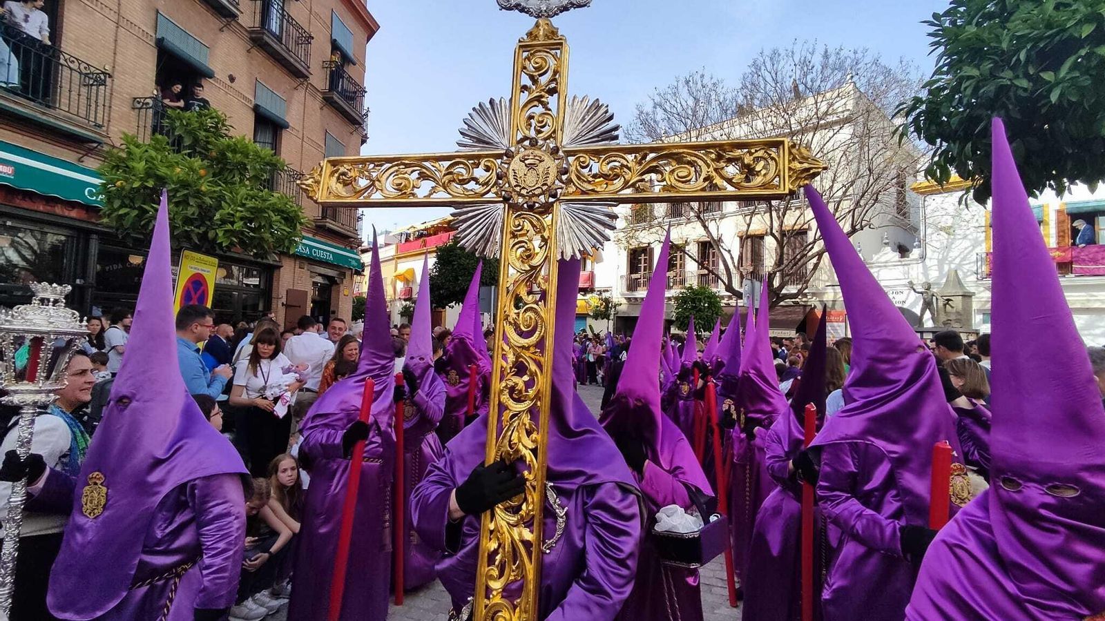 Cruz de guía de la hermandad de La O
