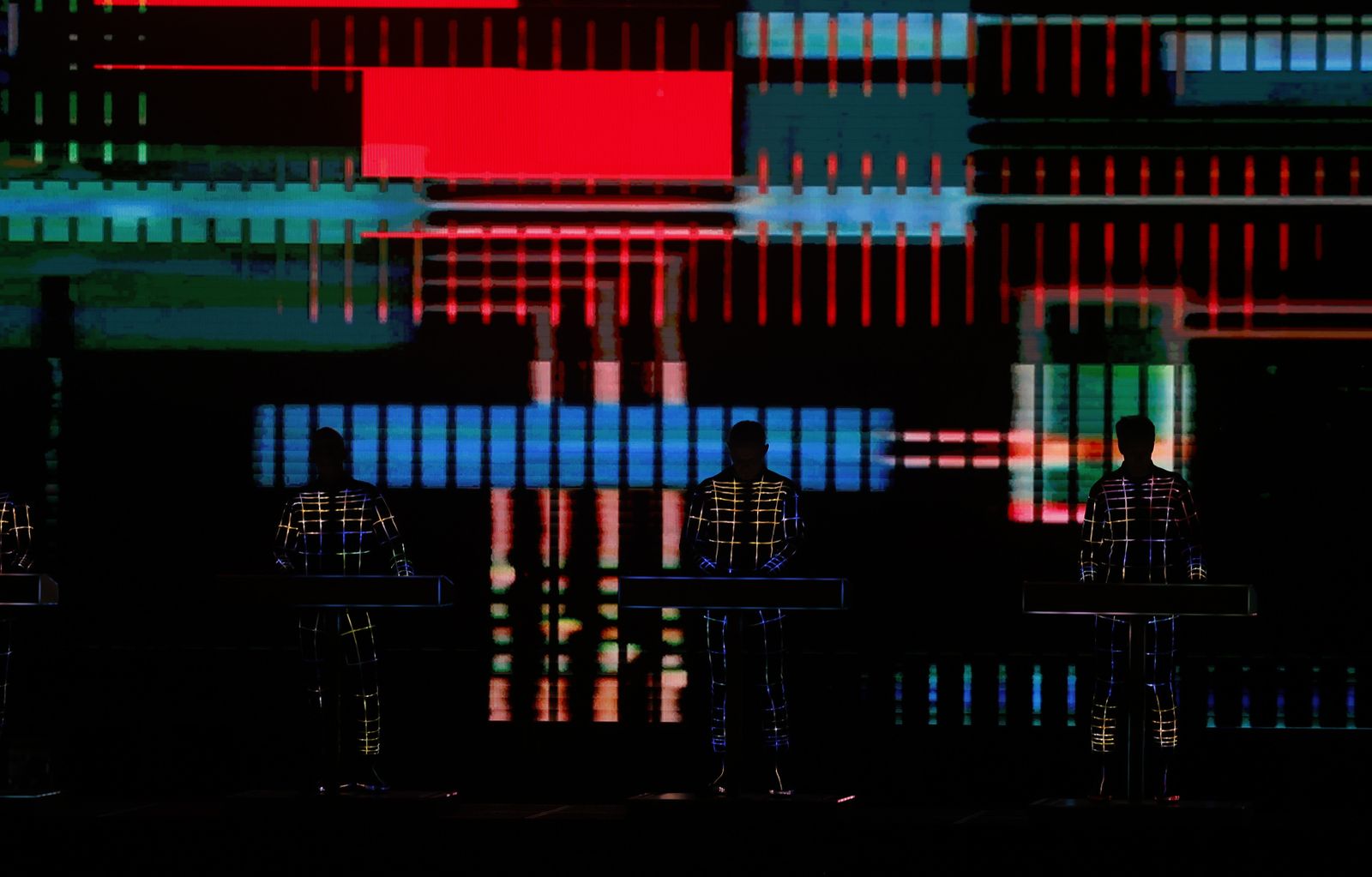 Las imágenes del concierto de Kraftwerk en el Icónica Fest