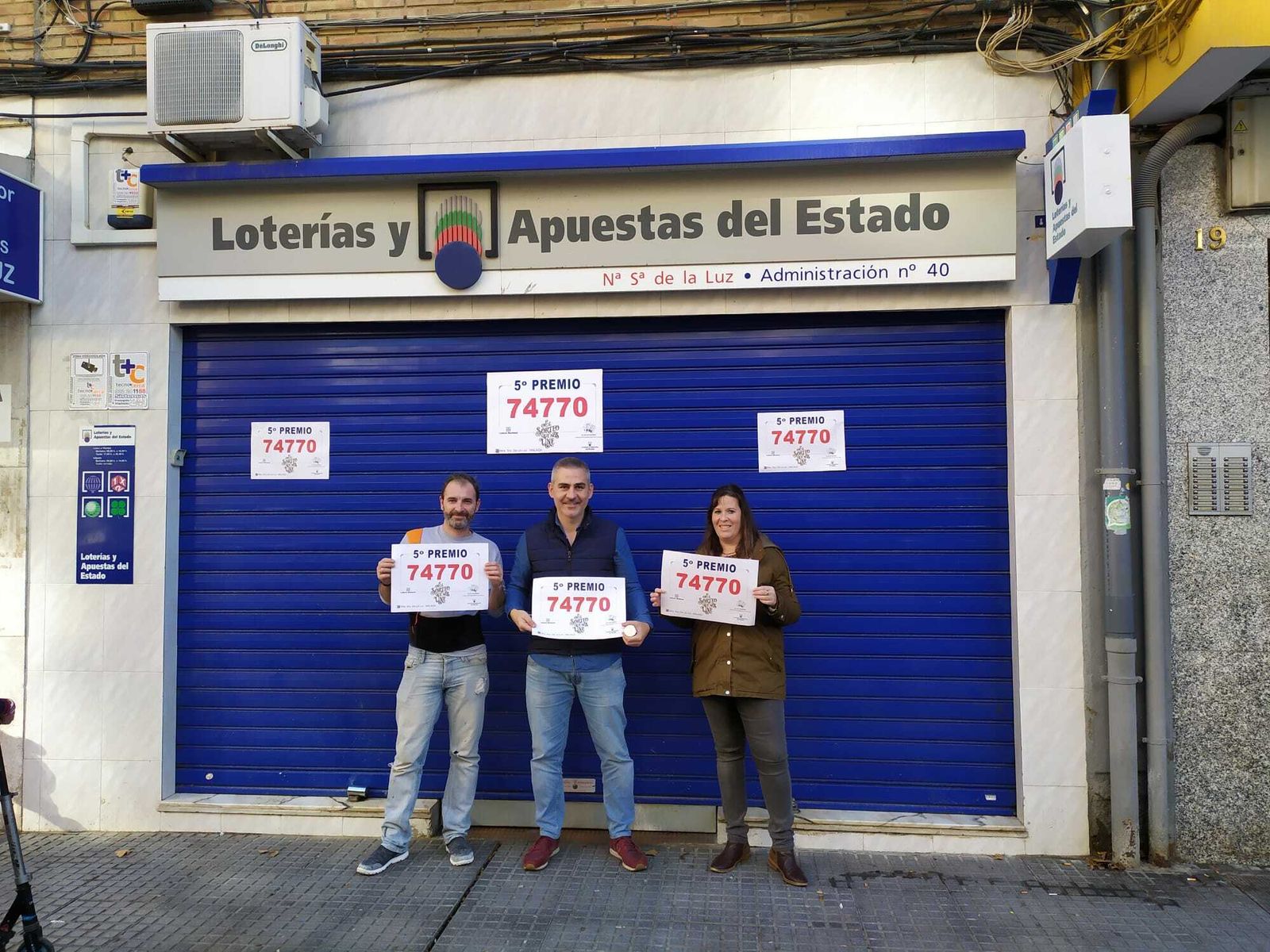 Las fotos de los premios de la Lotería de Navidad en Málaga