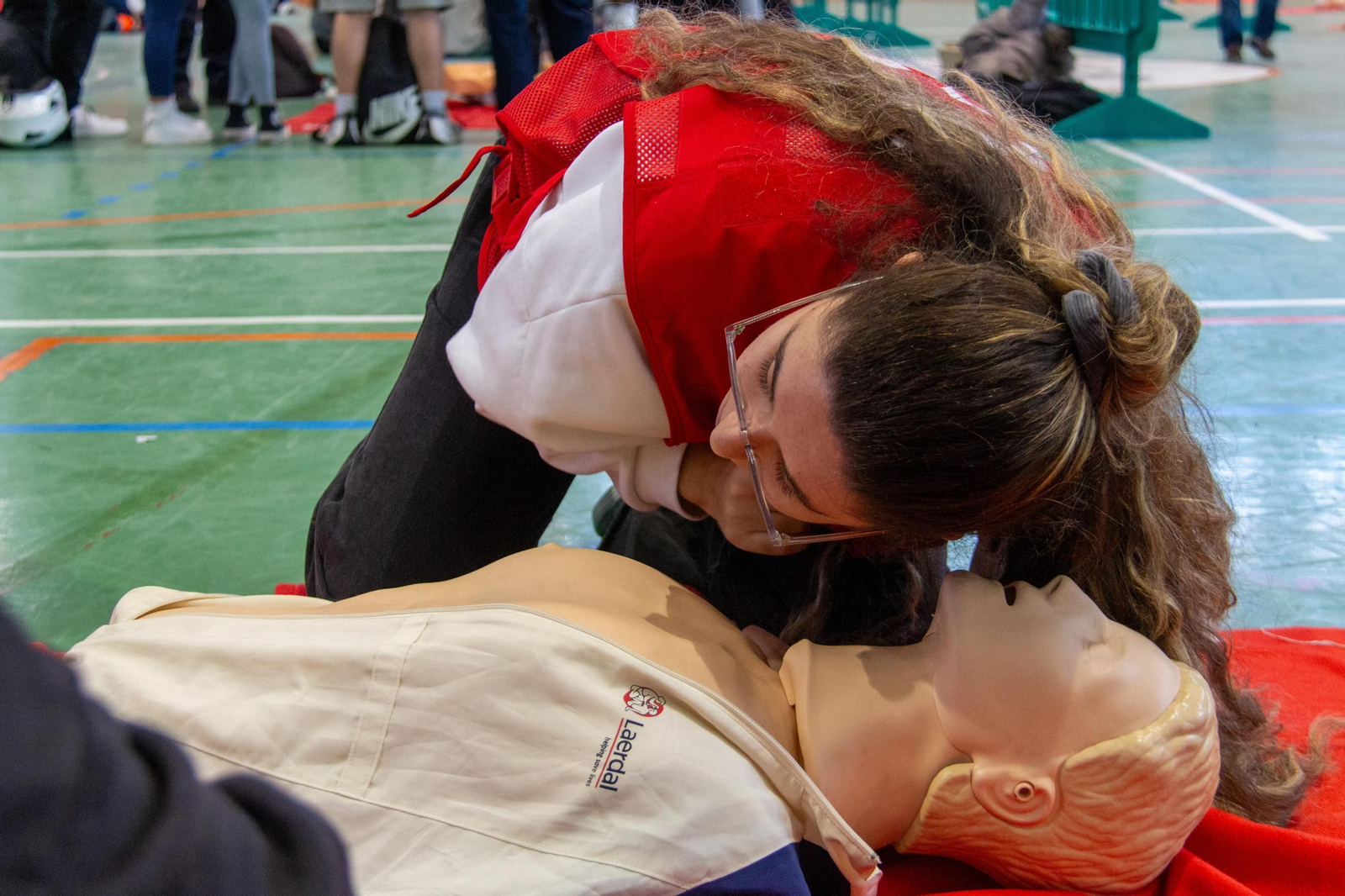 Más de 1.500 escolares reciben técnicas básicas de reanimación cardiopulmonar en Motril