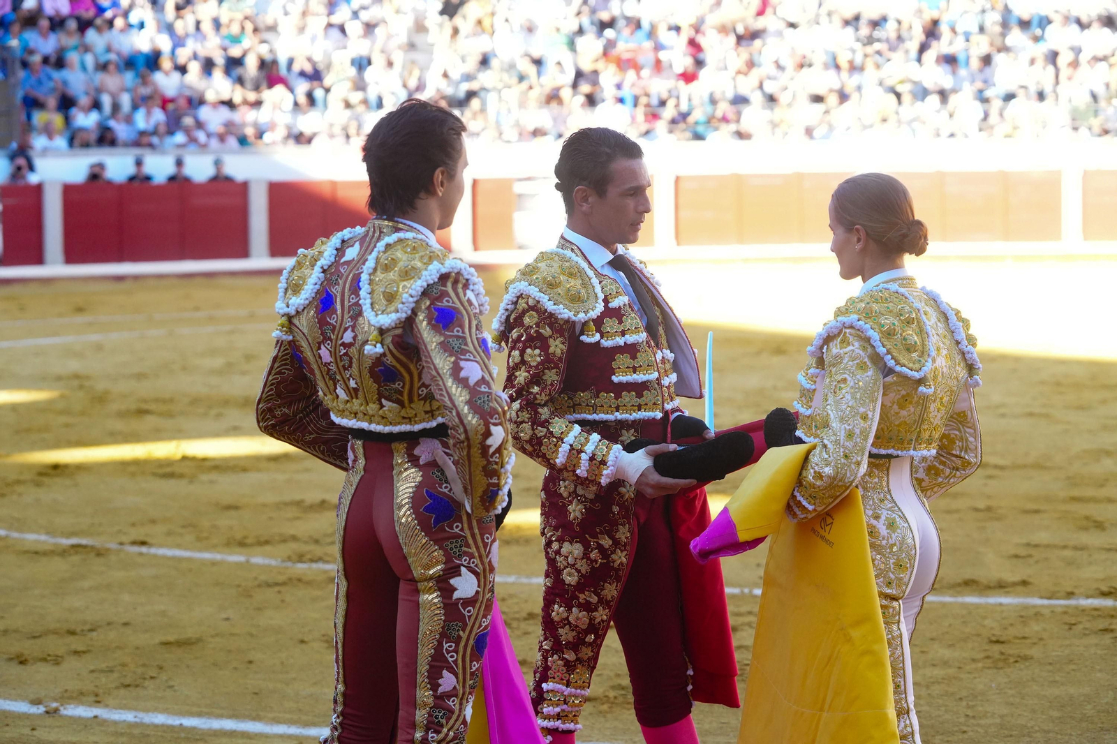 El triunfo de Rocío Romero, Manzanares y Roca Rey en la plaza de toros Pozoblanco, en imágenes